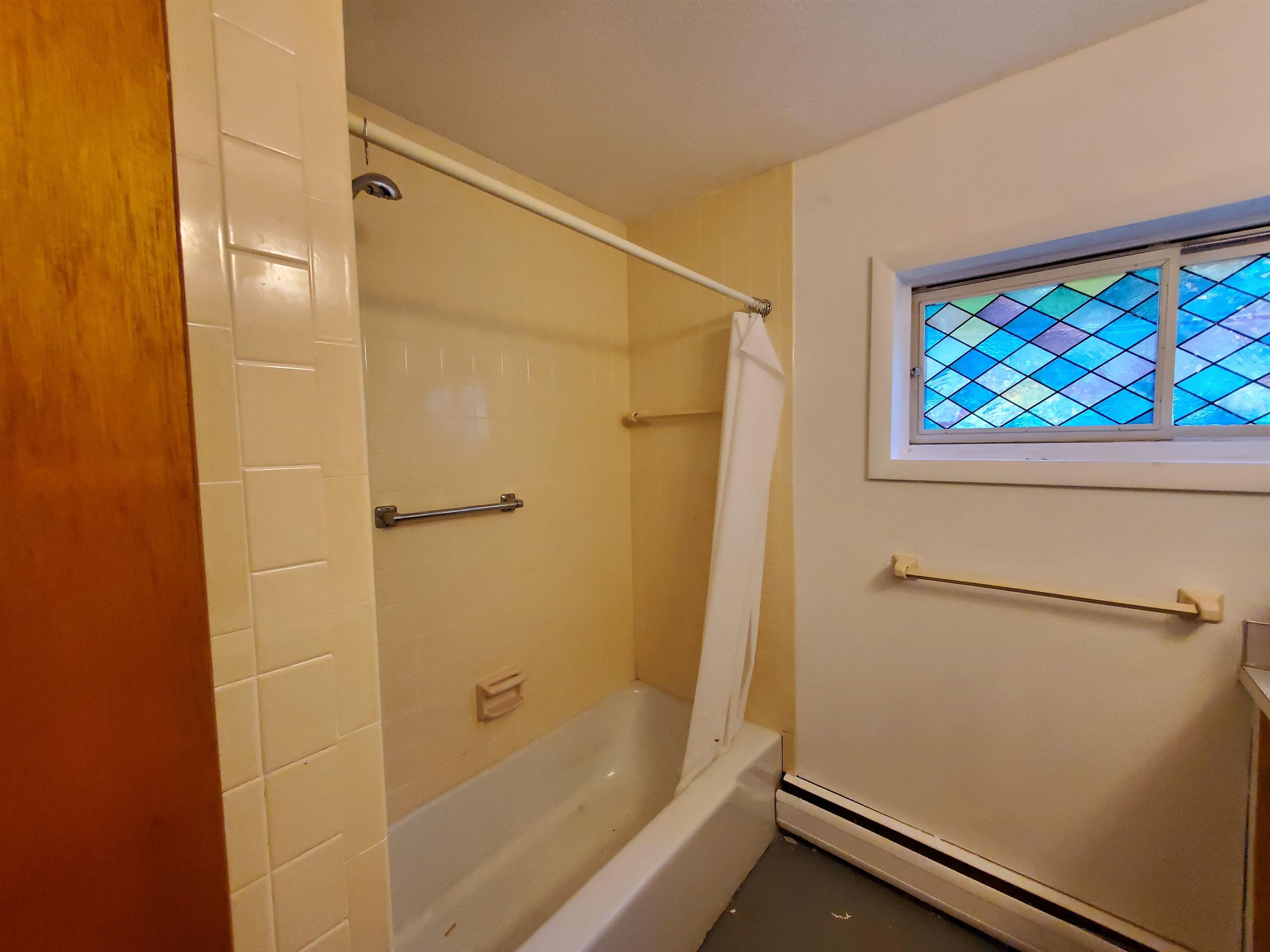 Lower level full bathroom