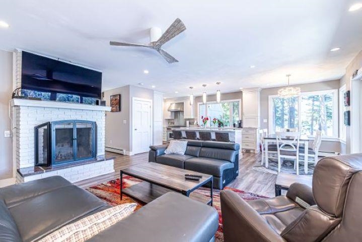 fireplace livingroom