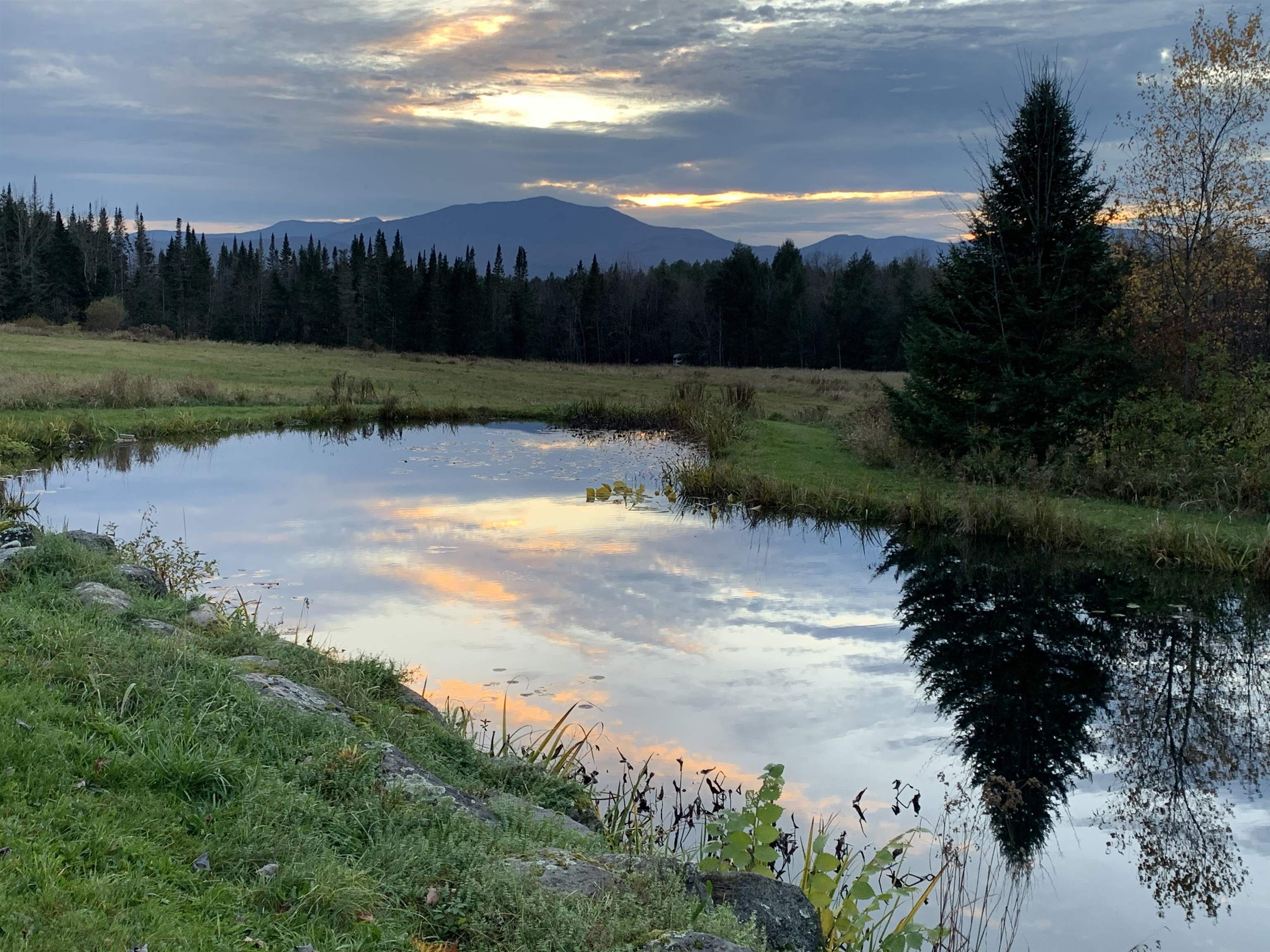 Homes for sale in Hyde Park, VT | 475 Webster Rd, Hyde Park, VT 05655 | MLS# 5056926