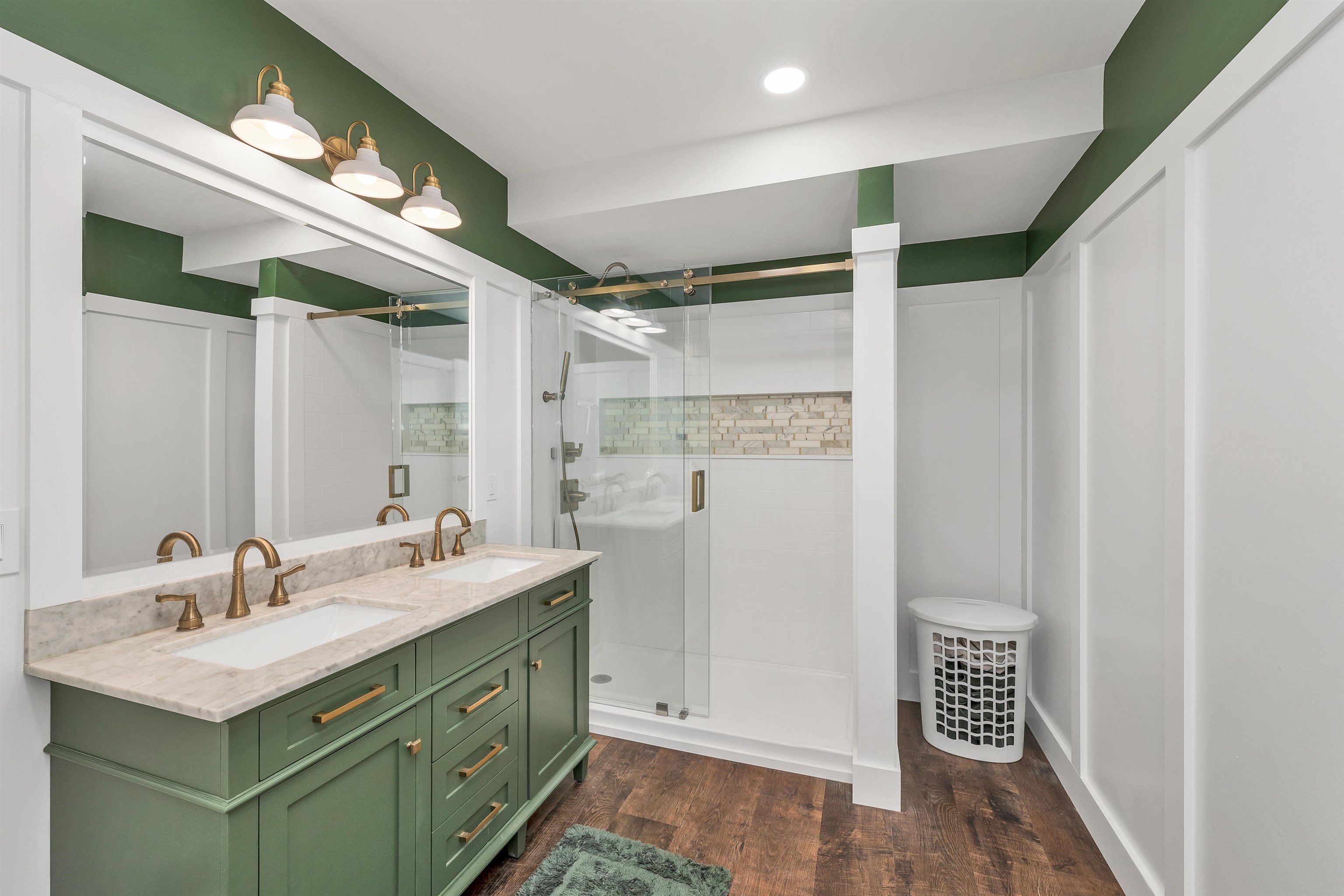 Lower level bath