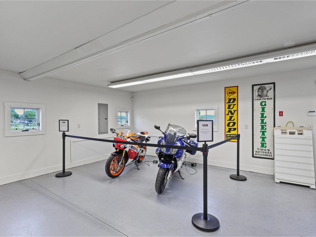 Homes for sale in South Hero, VT | 13 Jonathan Cir, South Hero, VT 05486 | MLS# 5057083