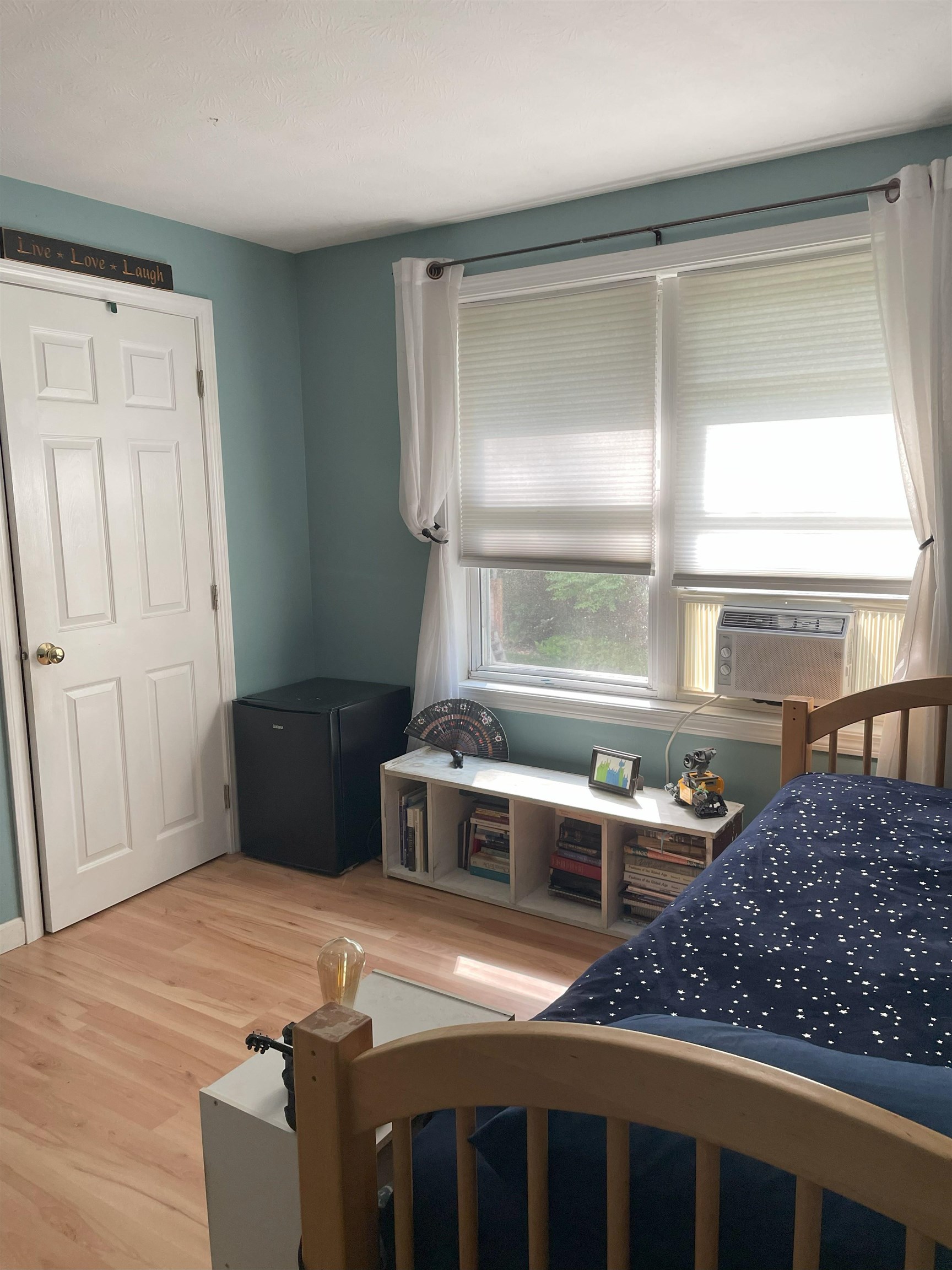 Photo 13 of 23