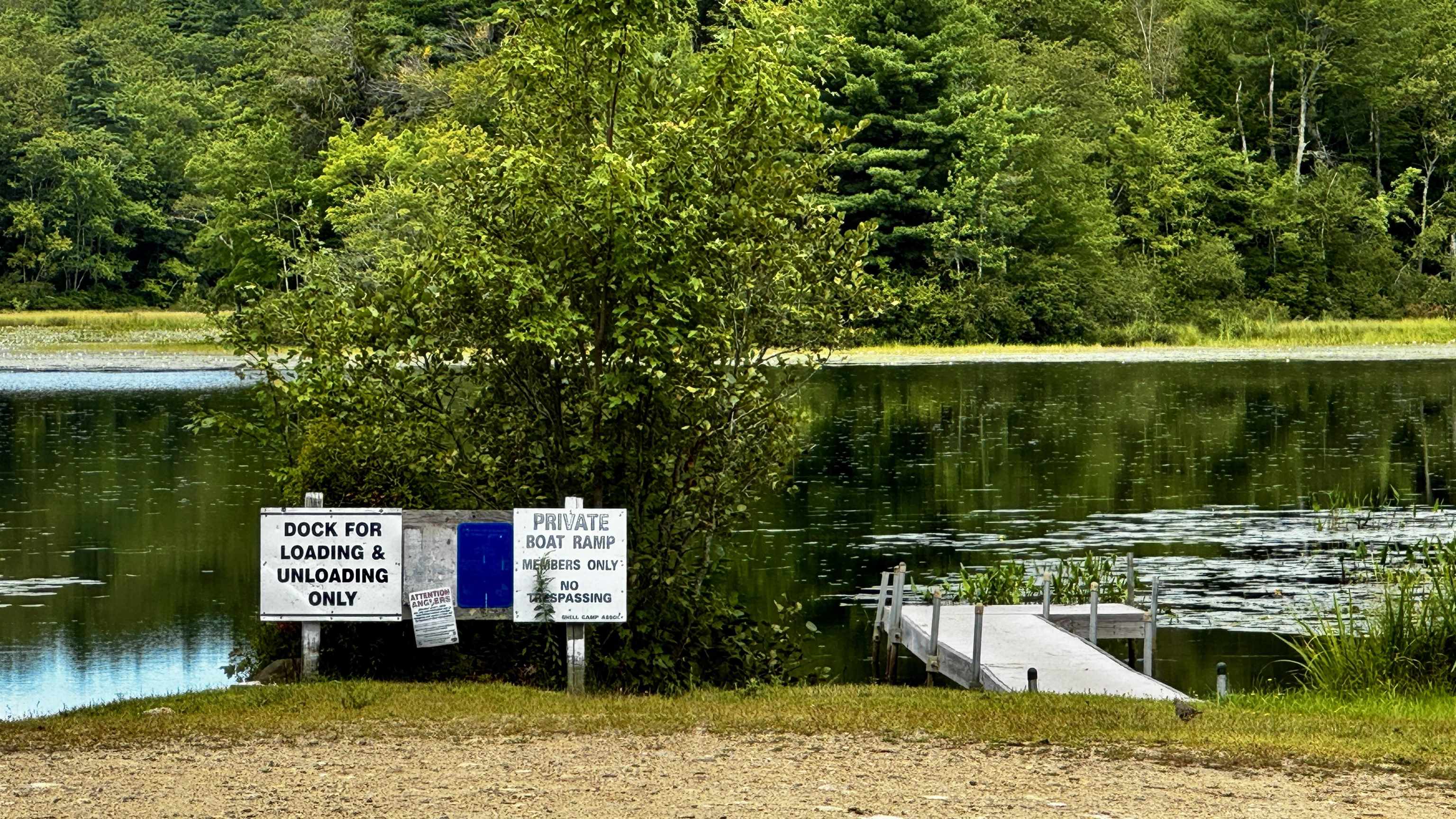 Shellcamp Community Beach and Boat Launch