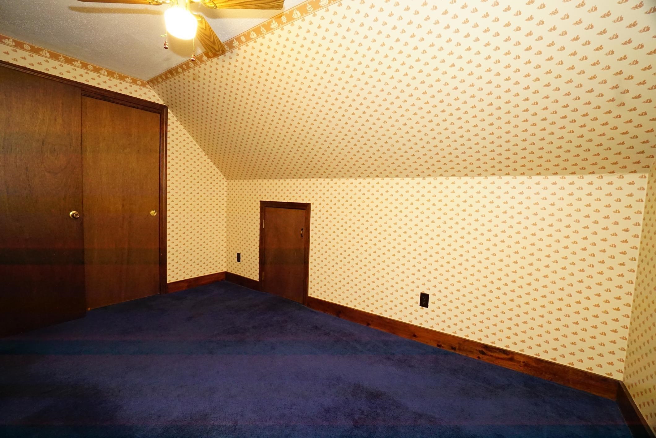 Photo 21 of 60