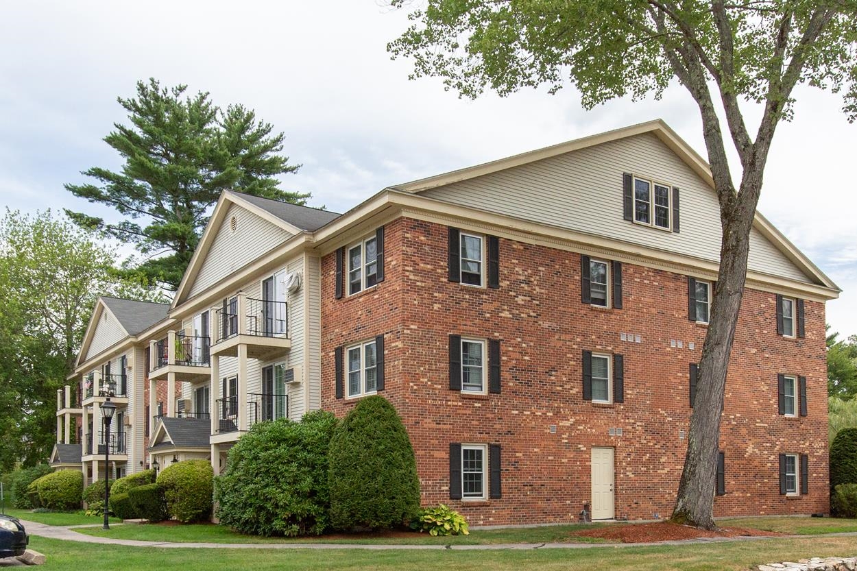 MANCHESTER NH Condo for sale $$239,000 | $330 per sq.ft.