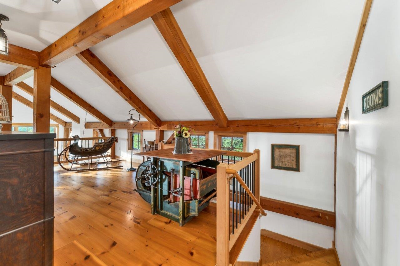 2nd floor loft