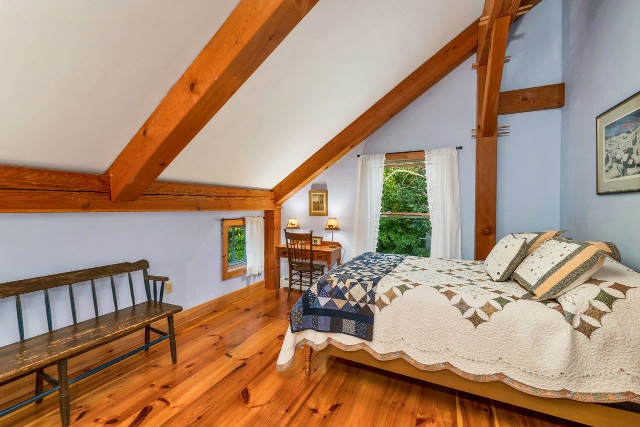 2nd floor bedroom