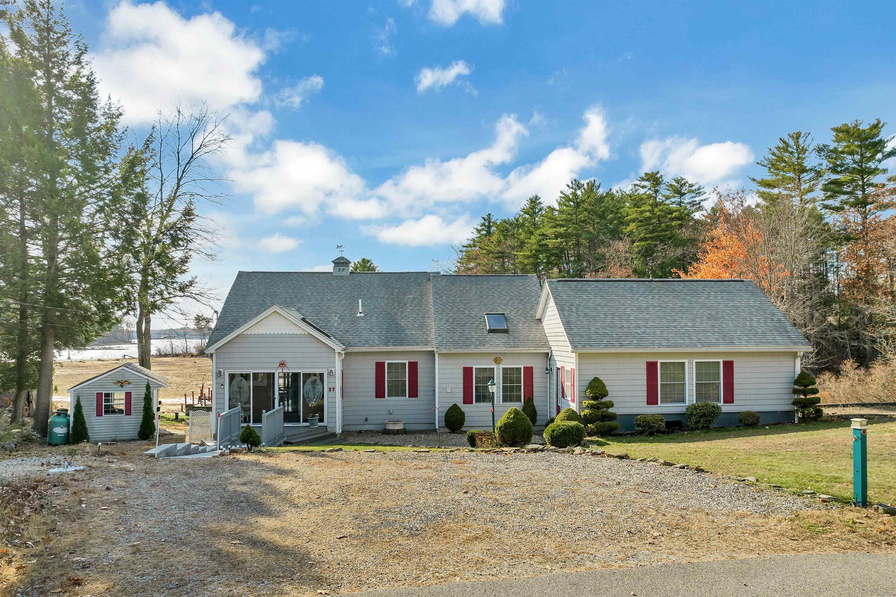 MLS 5057627: 27 Collette Drive, Hampstead NH