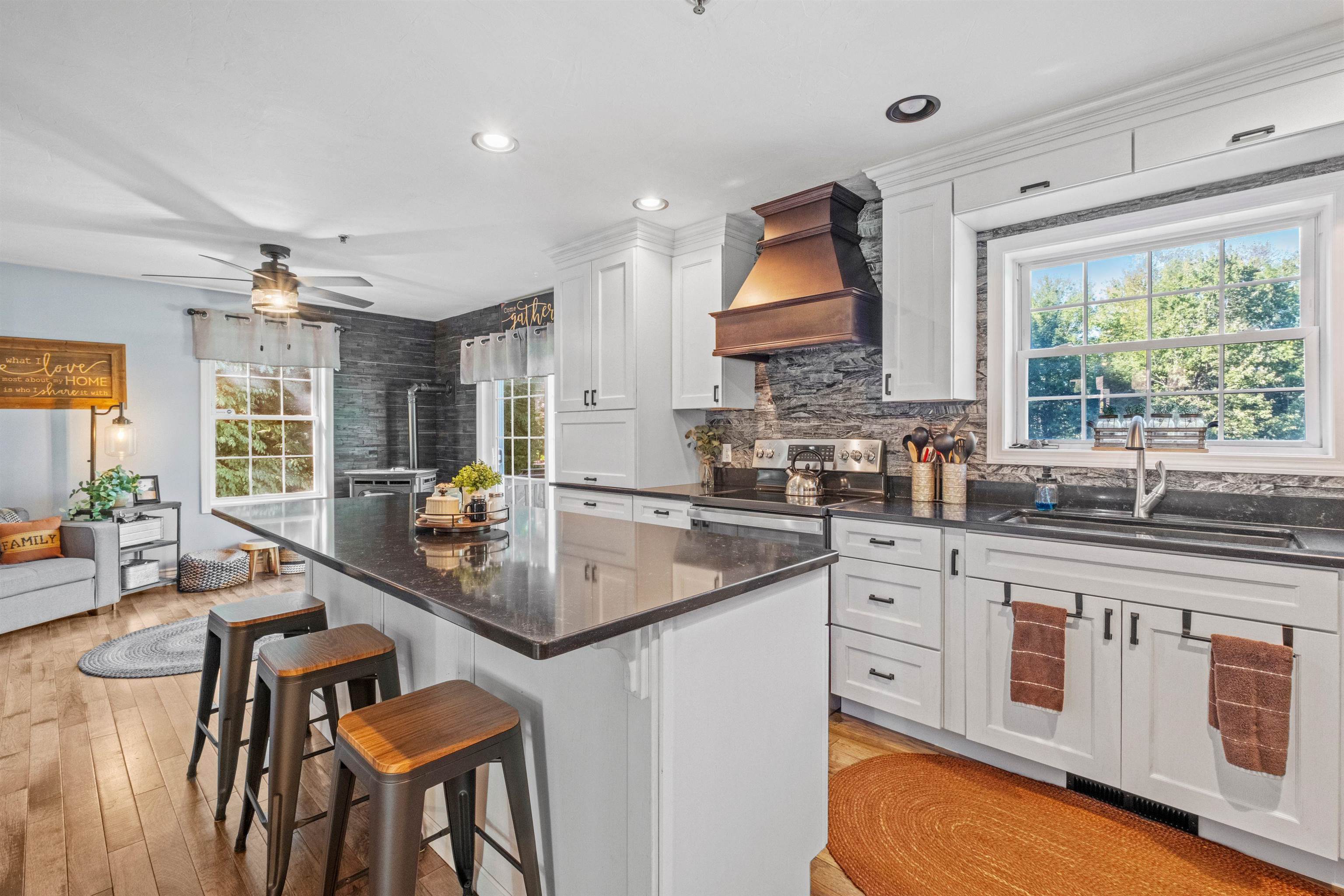 MLS #5057901 image #1