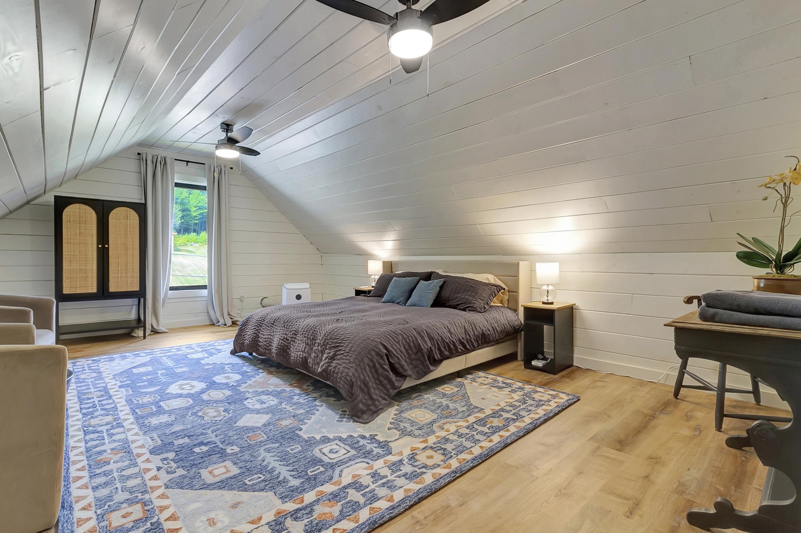 Third floor bedroom or bonus room
