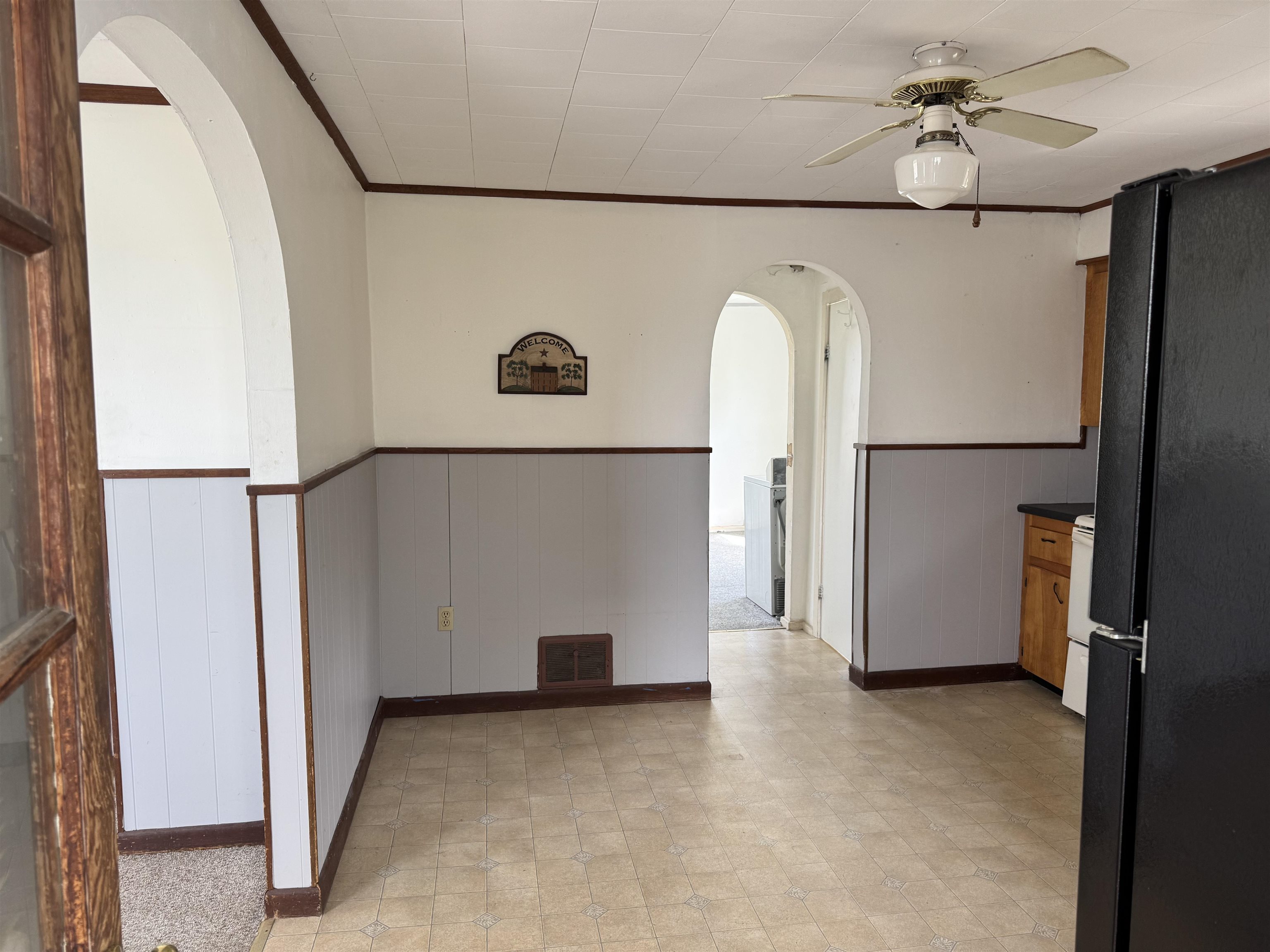 Kitchen Dining Area