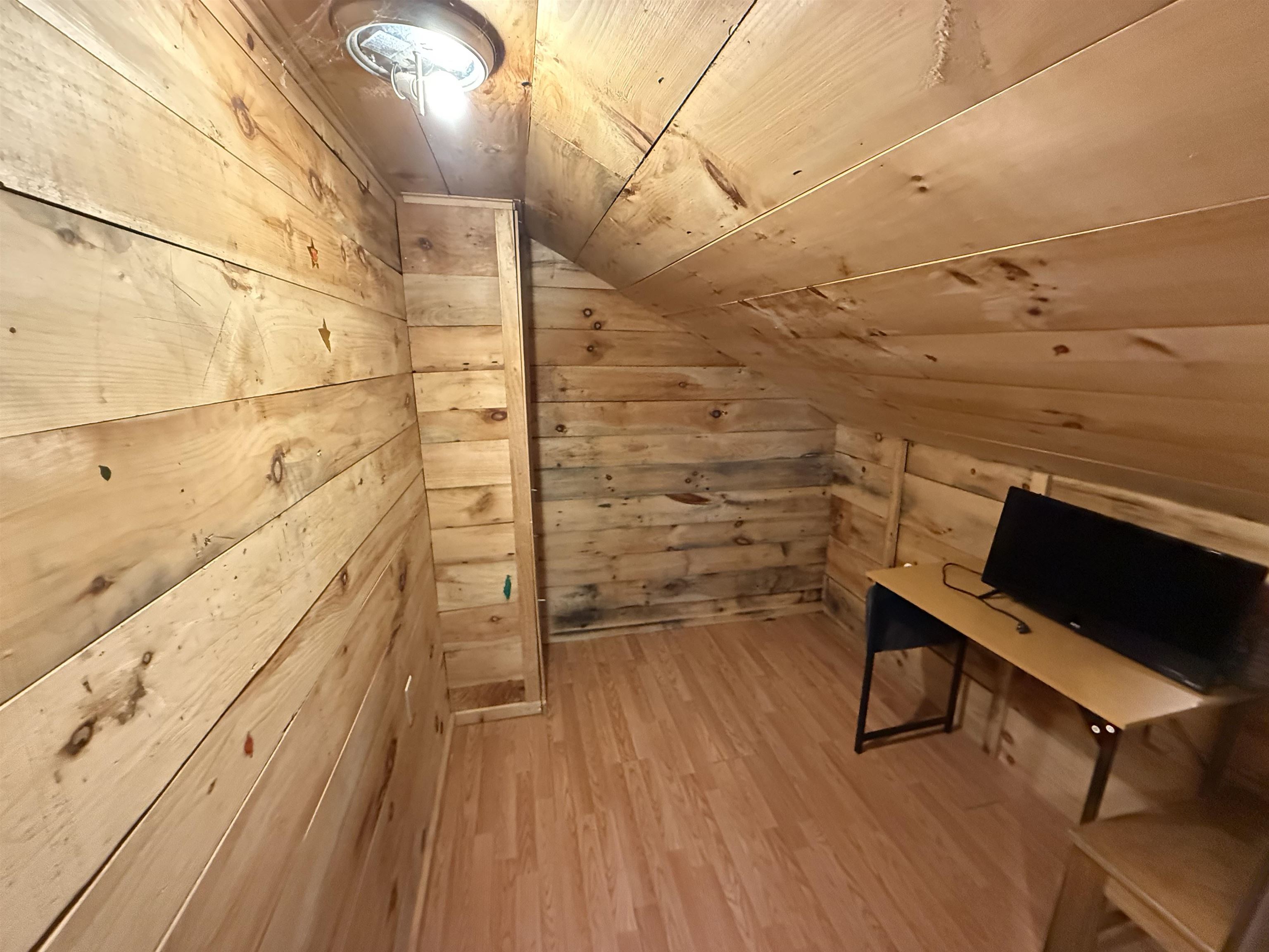 3rd Bedroom Closet