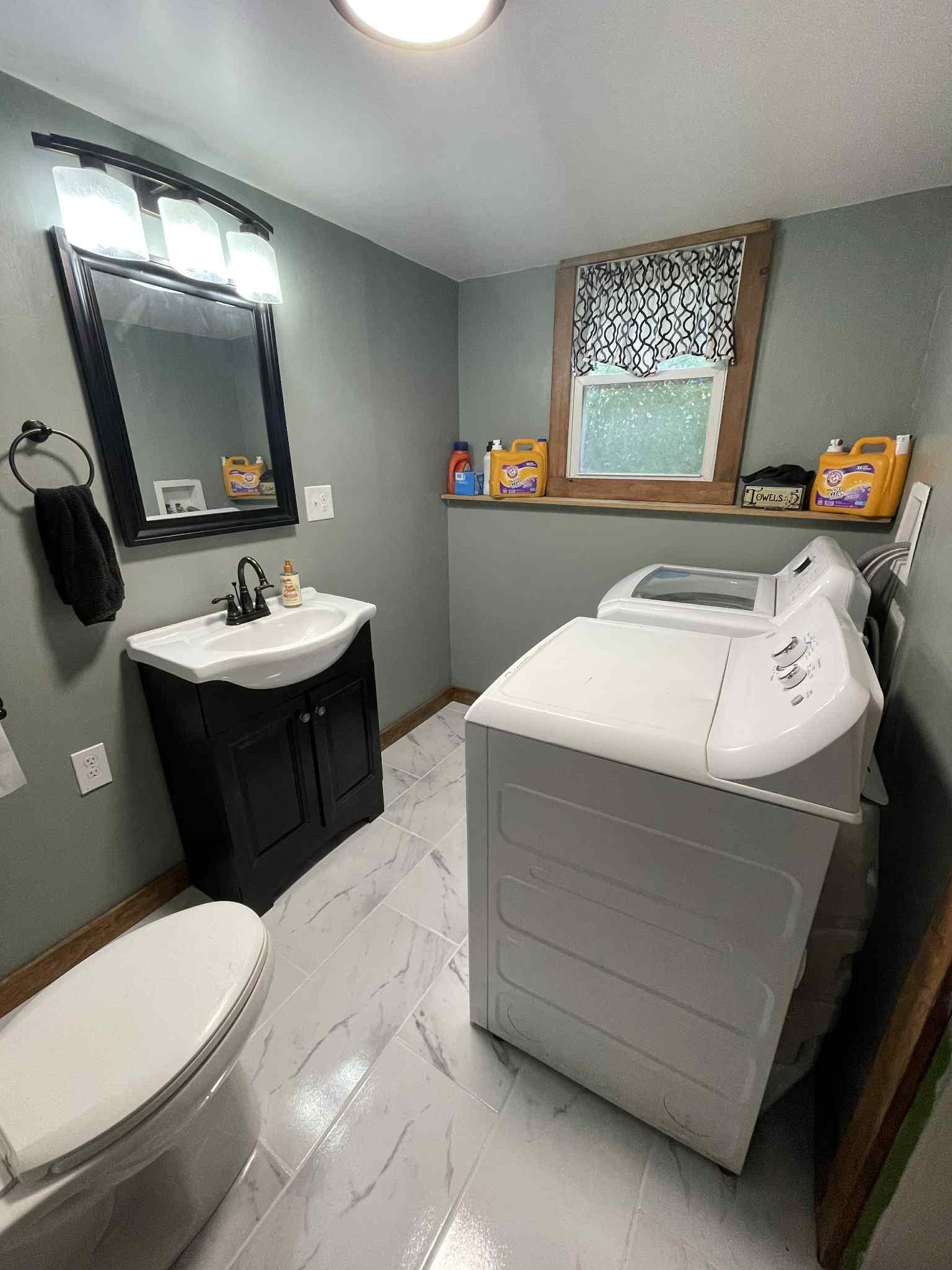 First Floor Bathroom 23951684