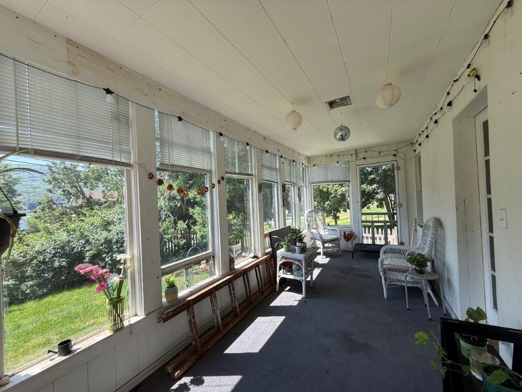 Sun Porch 23861461