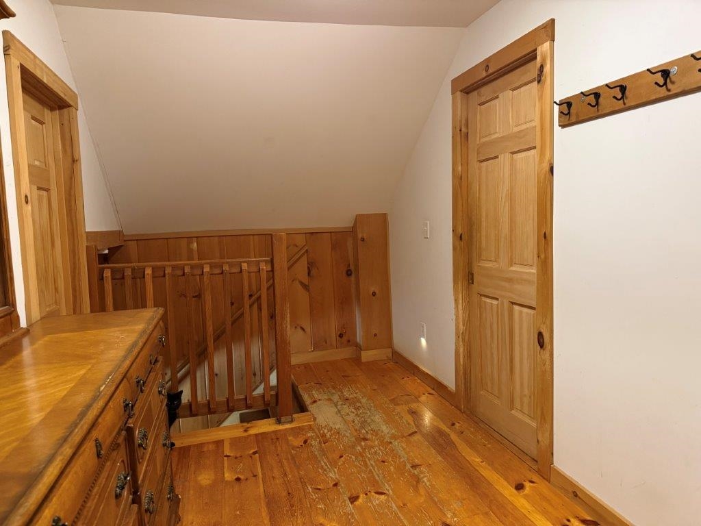 Second Floor Hallway 23861480