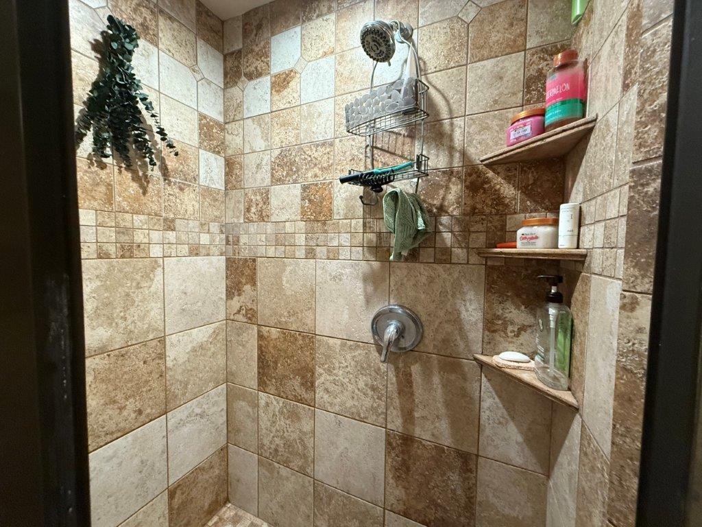 Tile Shower 23861469