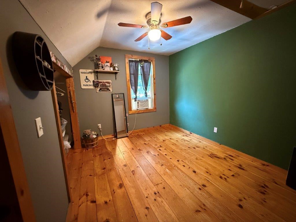 Bedroom #2 23861478