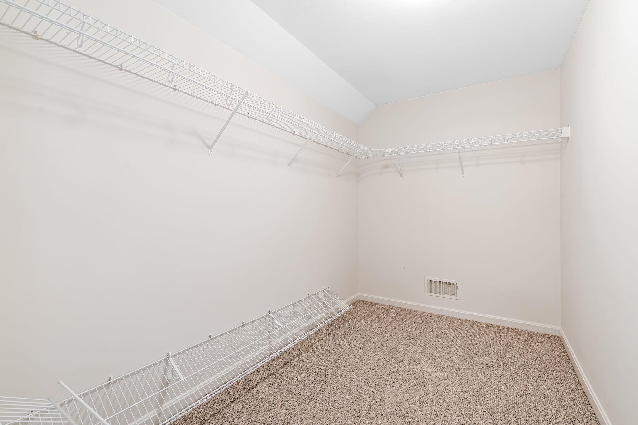 Photo 32 of 60
