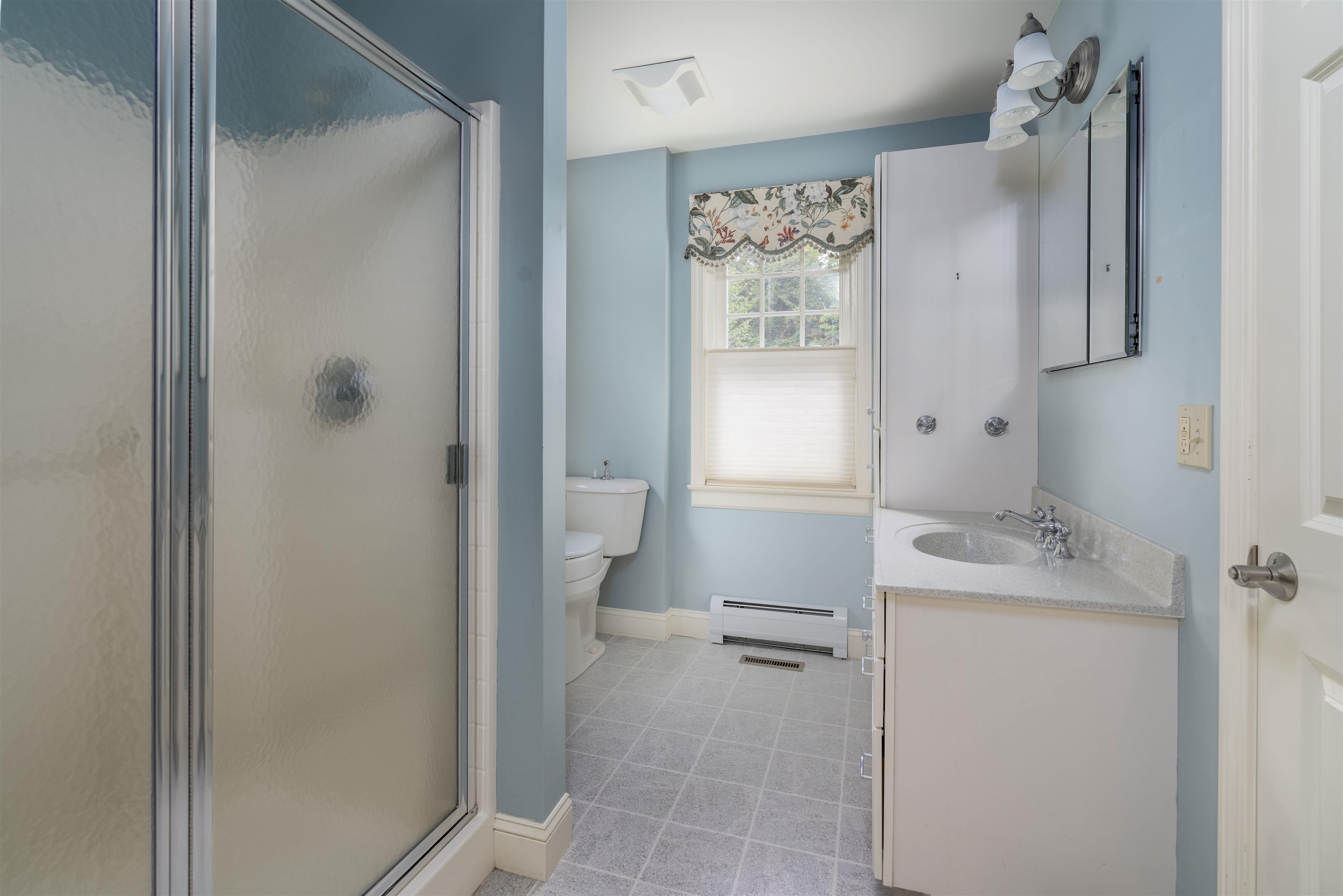 Main floor bath