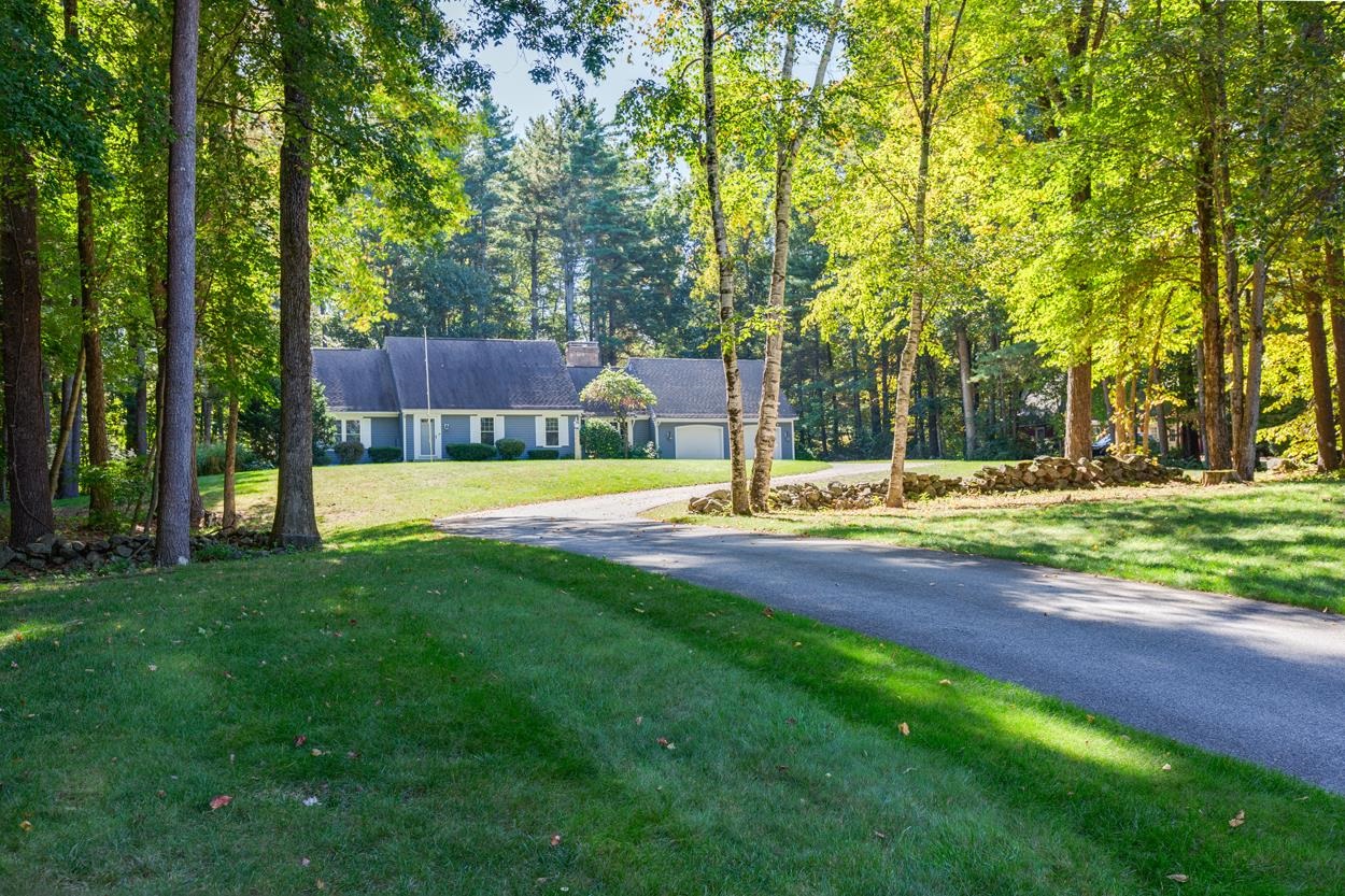 MLS 5059074: 5 Bramley Hill Road, Windham NH