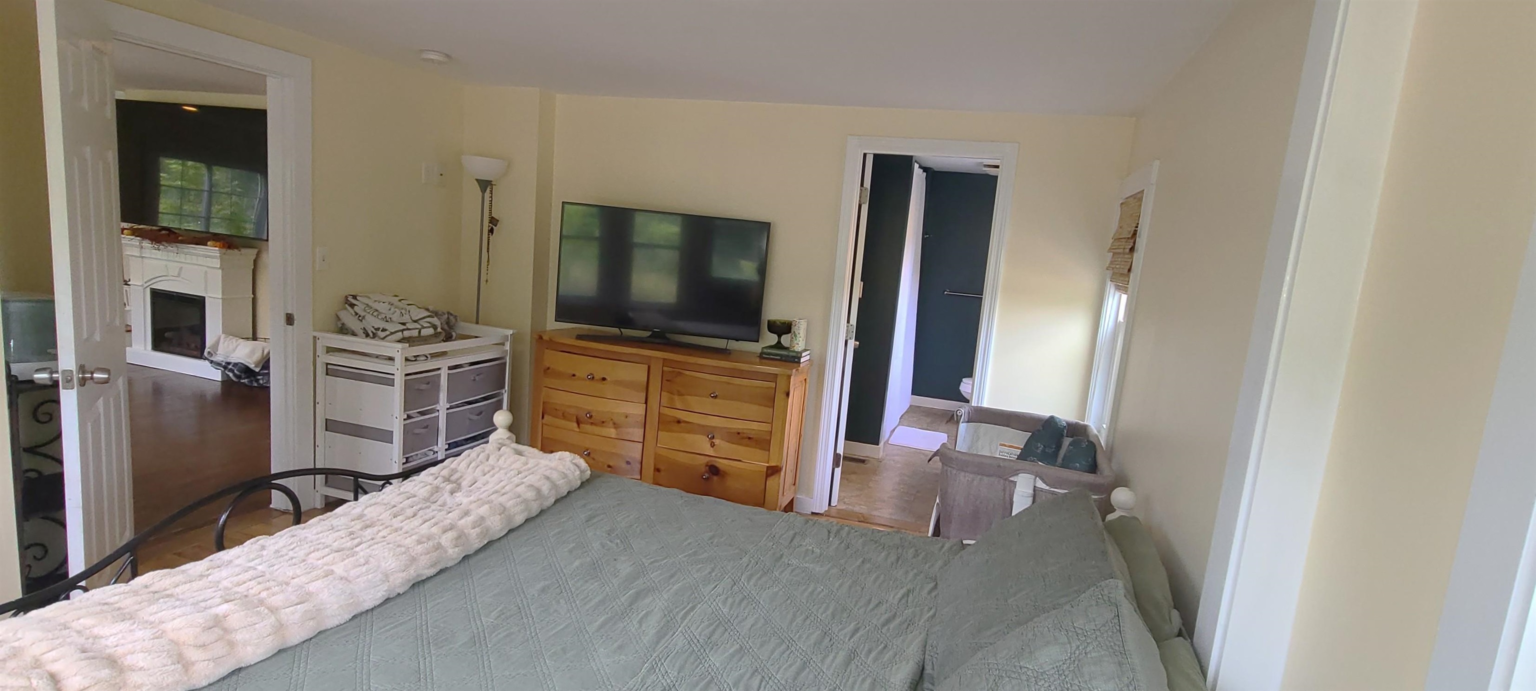 Photo 10 of 26