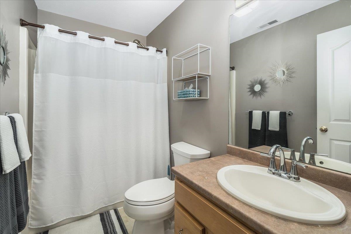 Full Bath 23967667