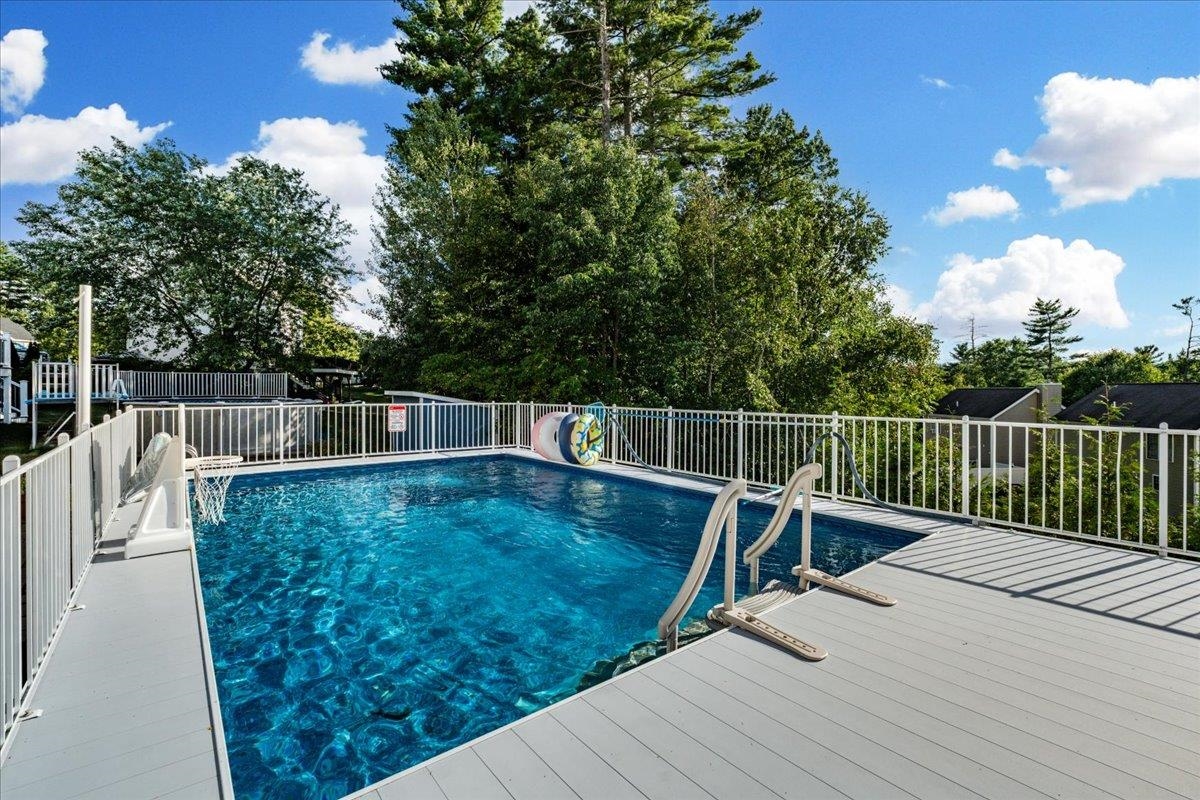 Large Above-Ground Pool 23967637