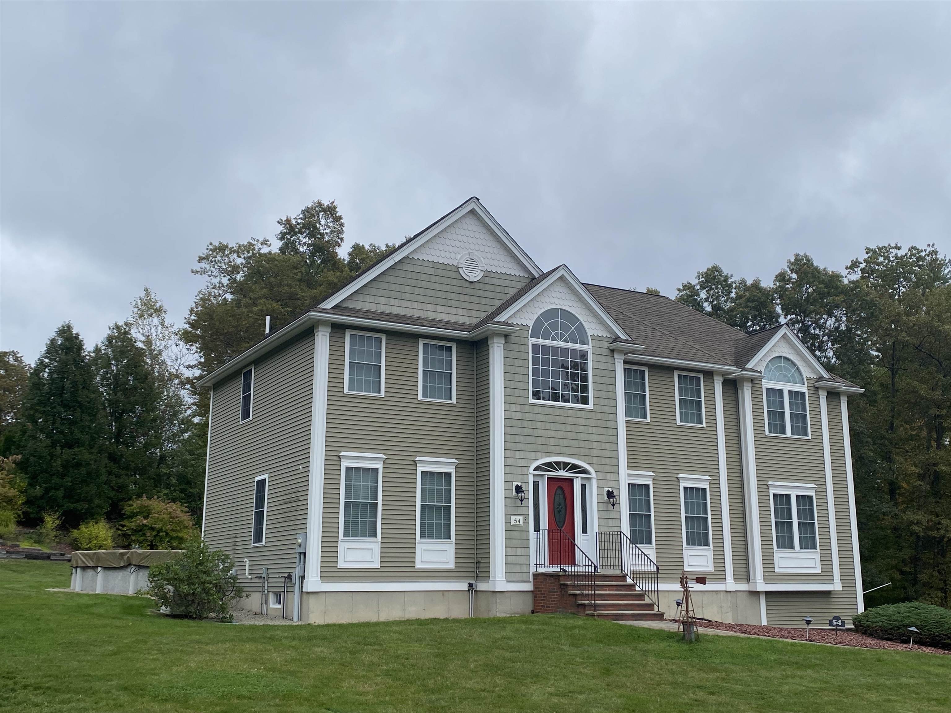 MLS 5059167: 54 James Way, Hudson NH