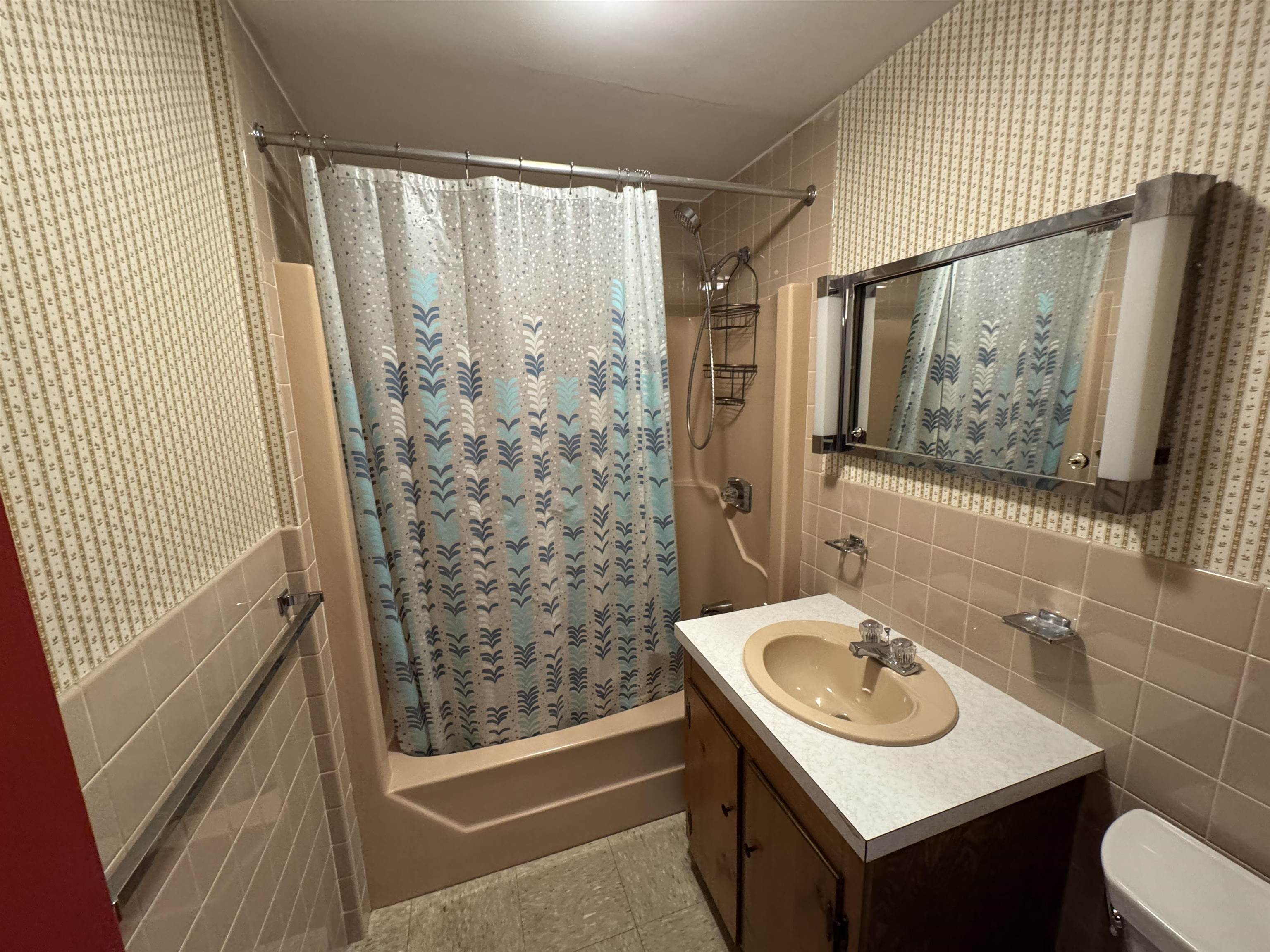 Bathroom 2nd Floor