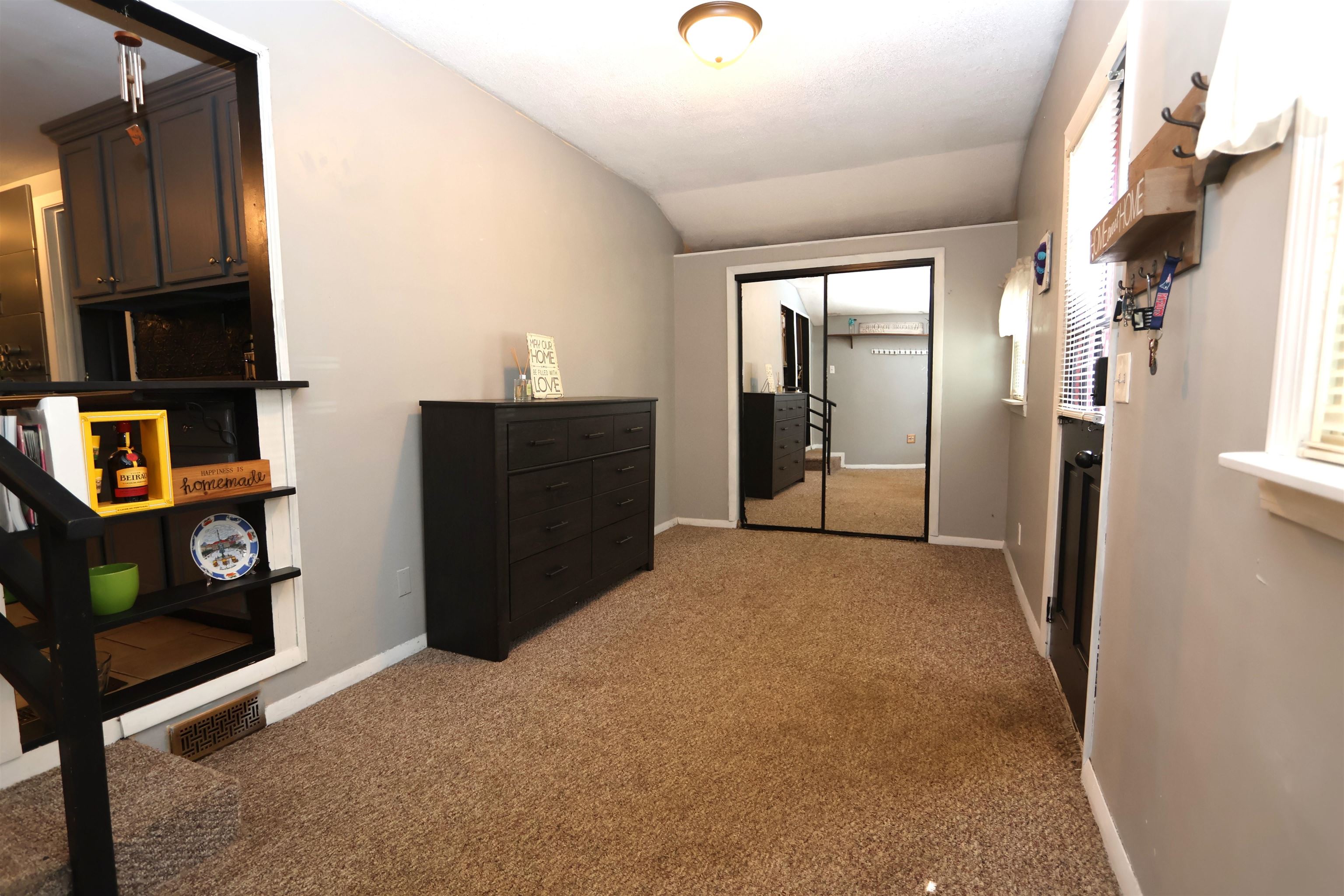 Photo 6 of 29