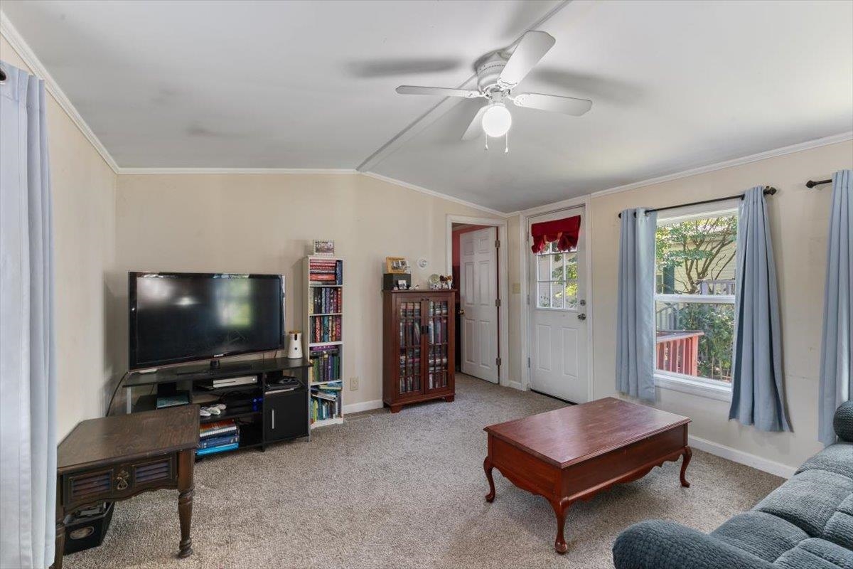 Photo 6 of 25
