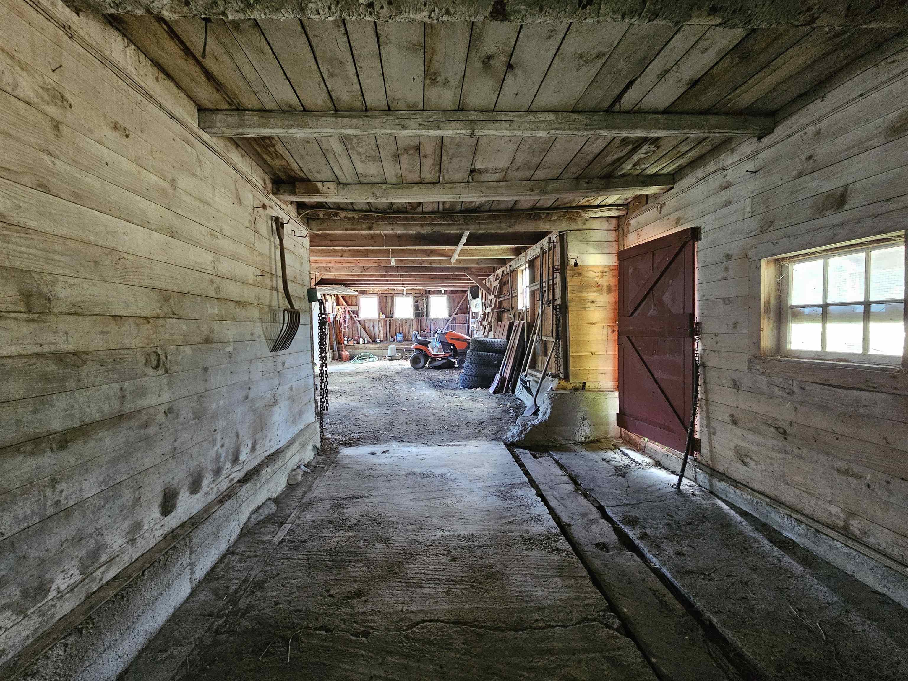 barn