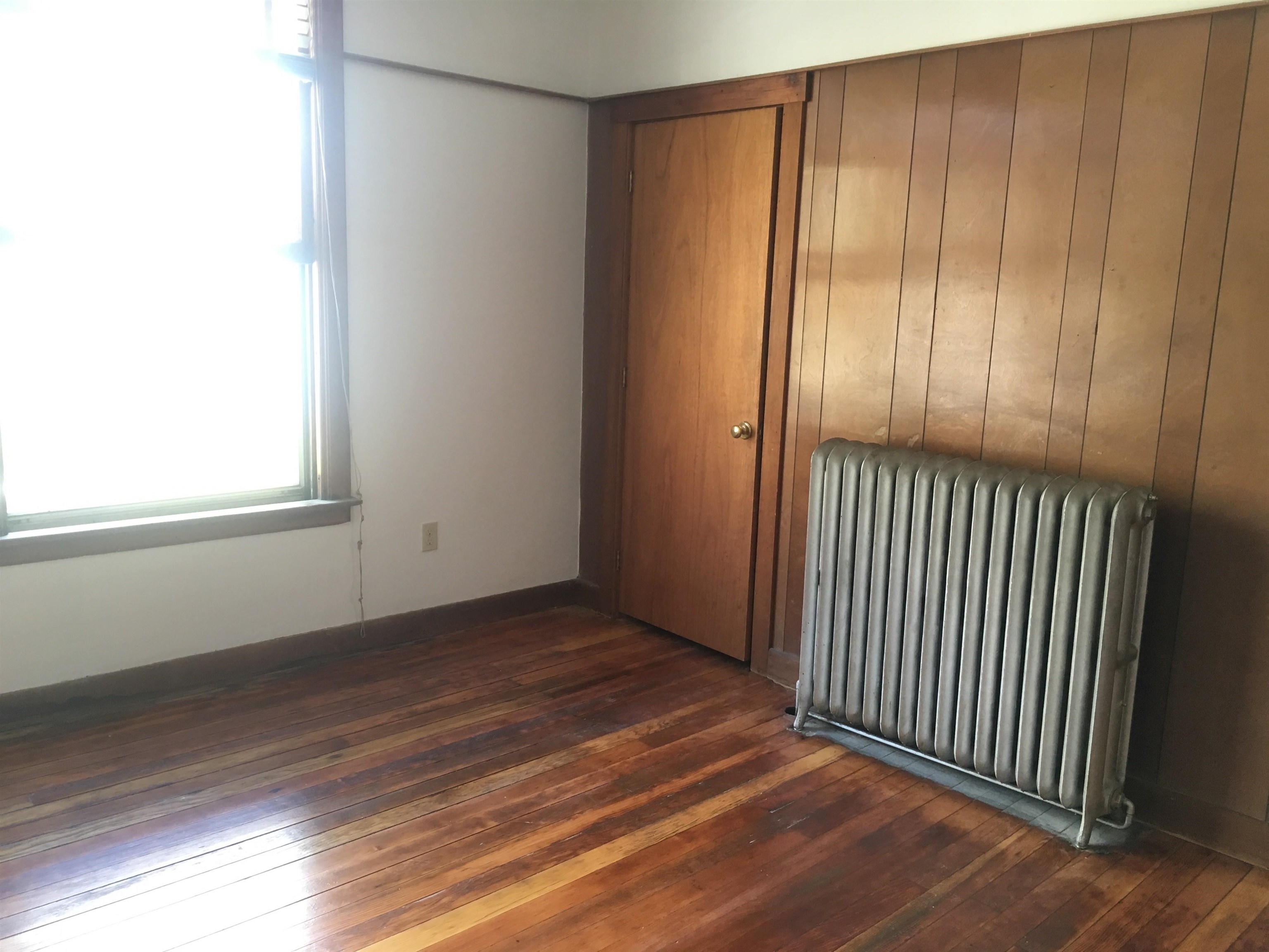 Apt 4