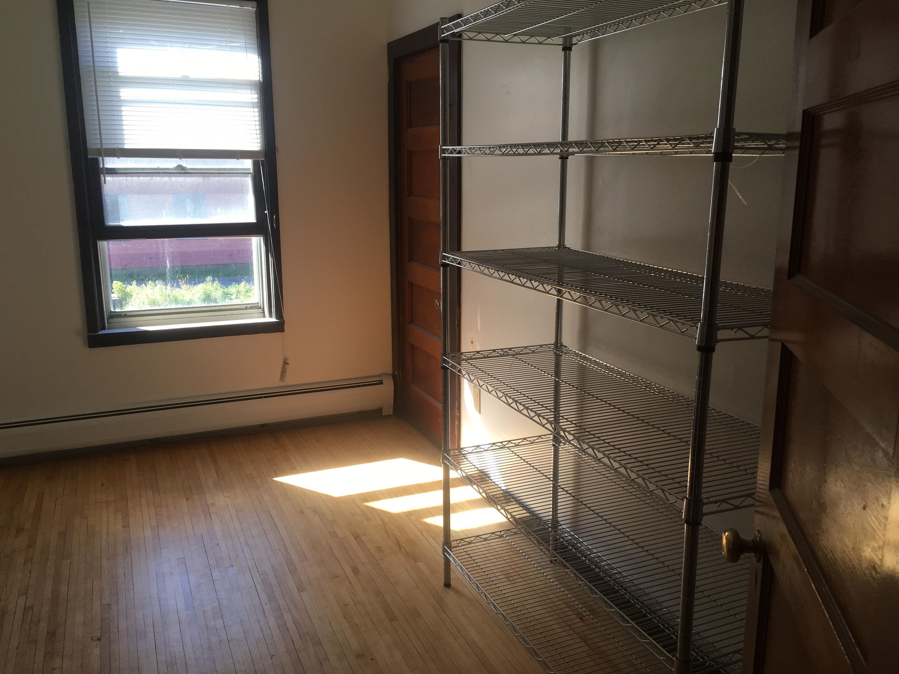 Apt 5