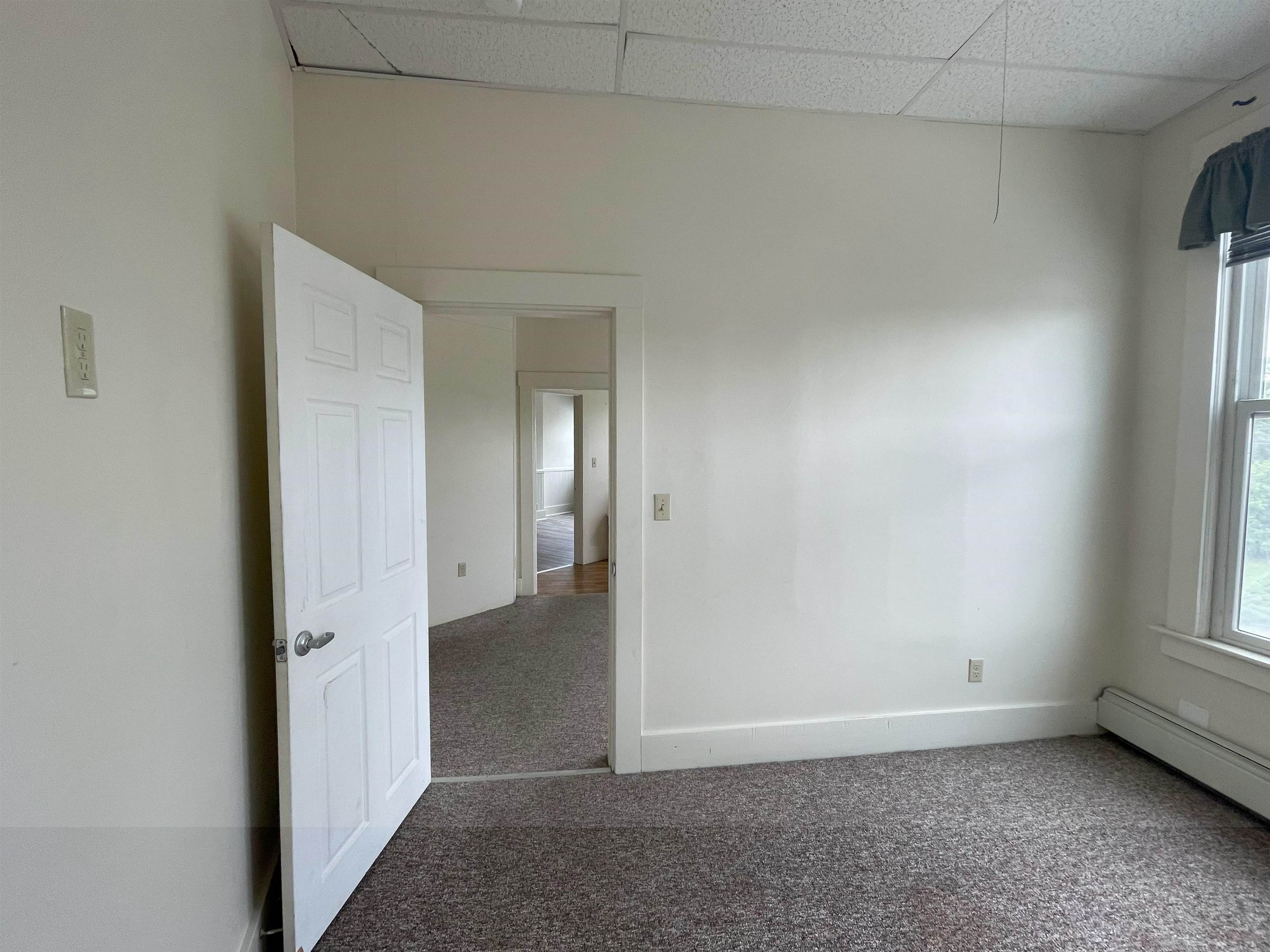 Apt 1