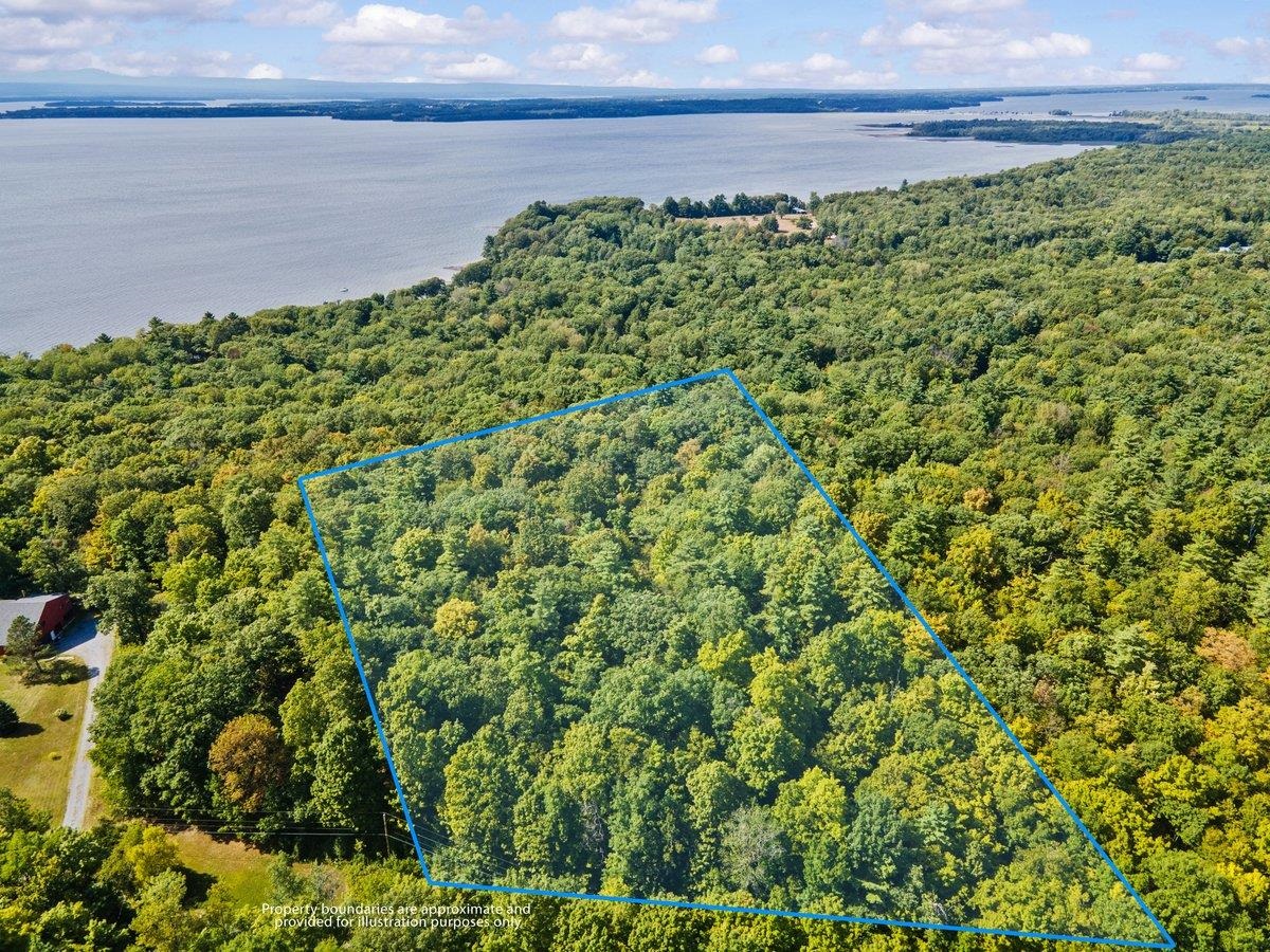 Homes for sale in Colchester, VT | 514 Red Rock Rd, Colchester, VT 05446 | MLS# 5059808