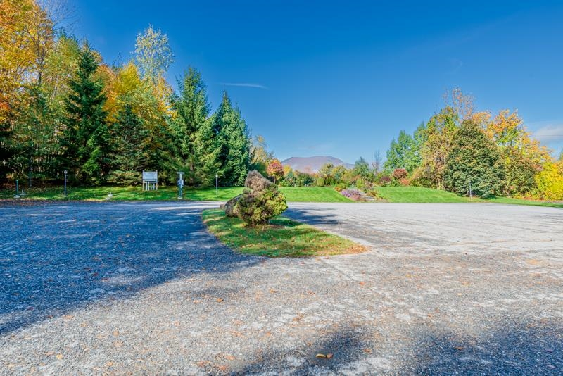 Parking Area with Mountain Views!