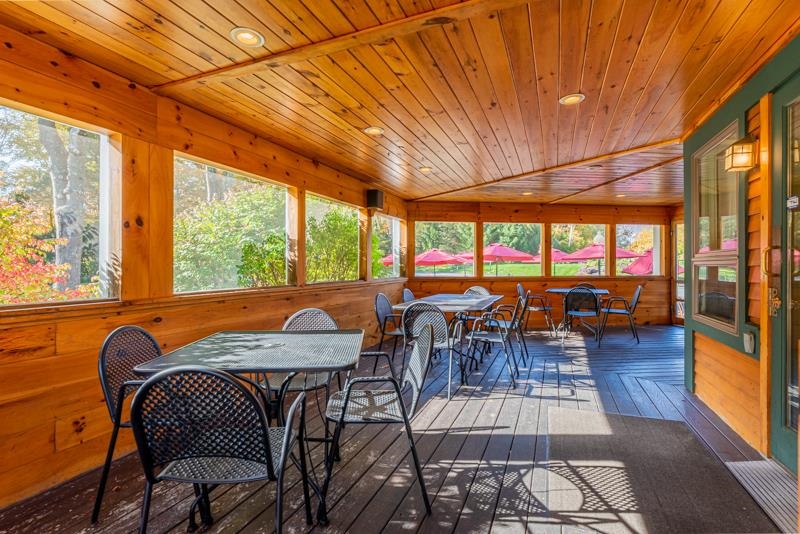 Screened in Porch Eating Area
