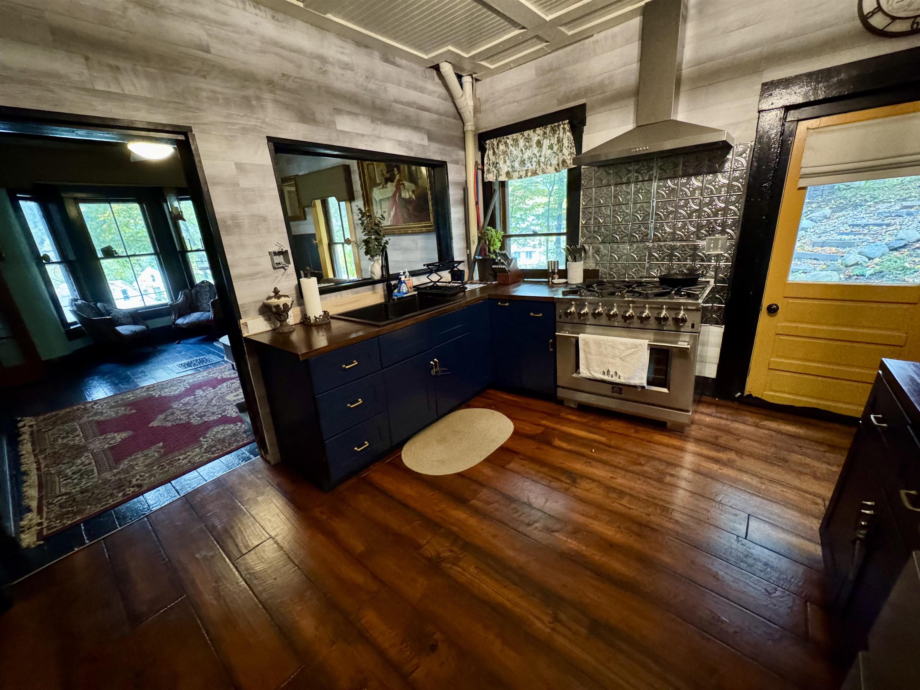 Main Floor Kitchen