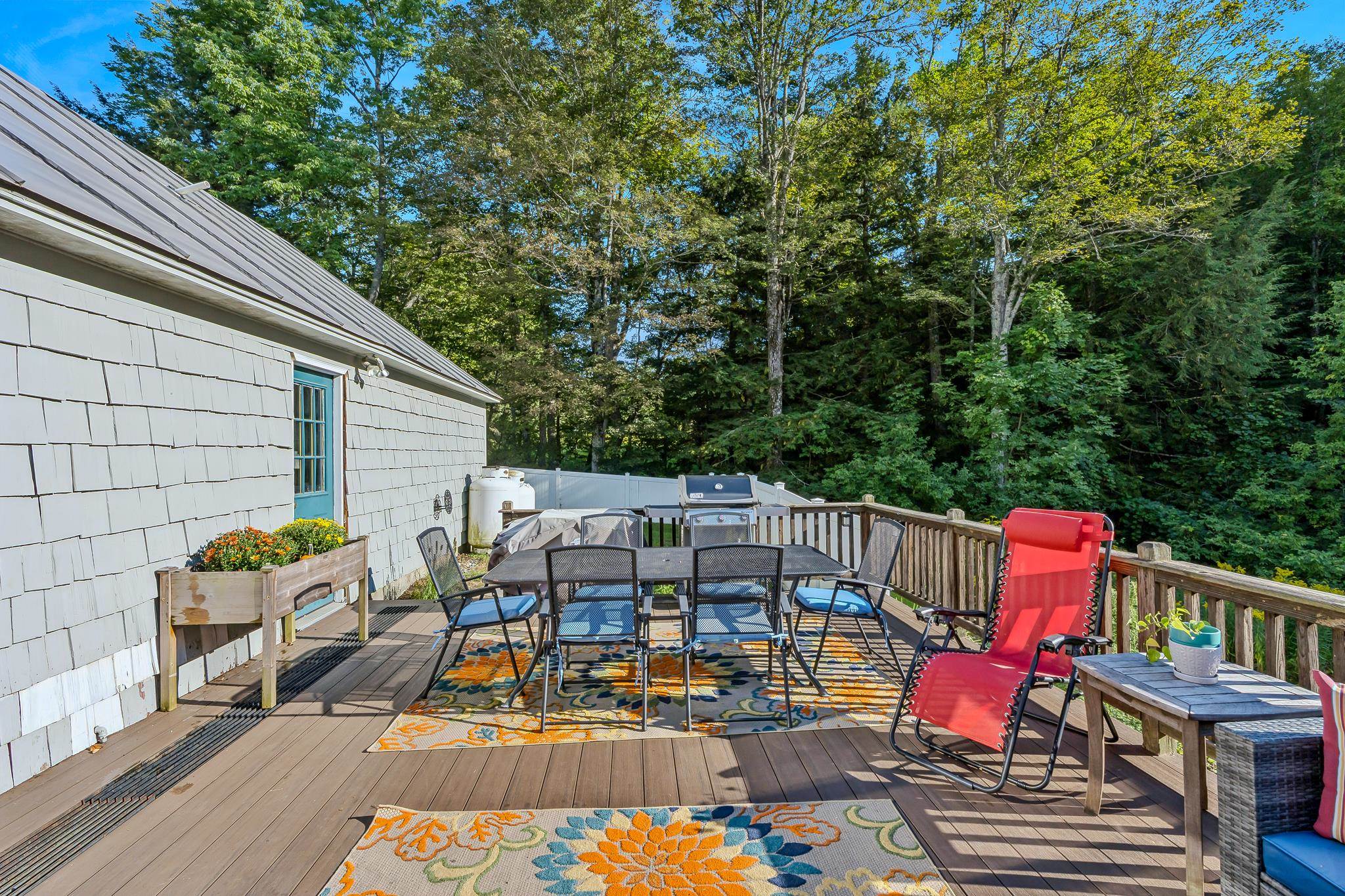 Privacy and Quiet Behind the House