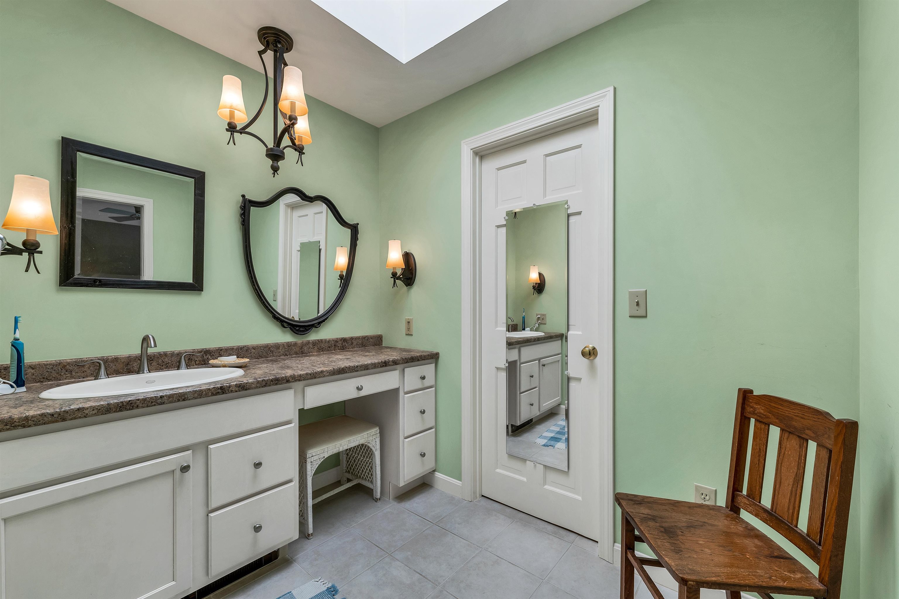 primary bathroom ensuite