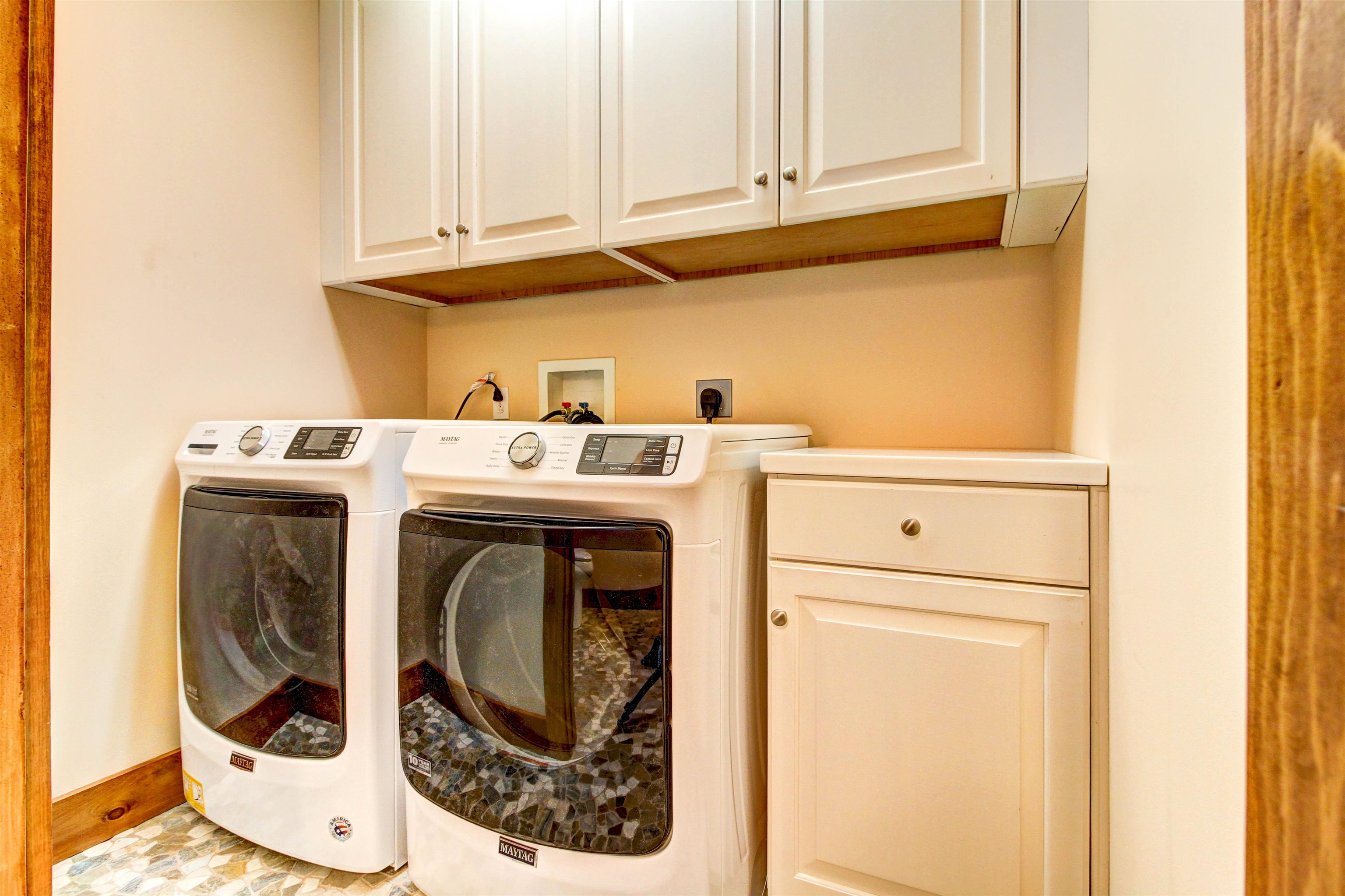 Laundry room on 2nd floor