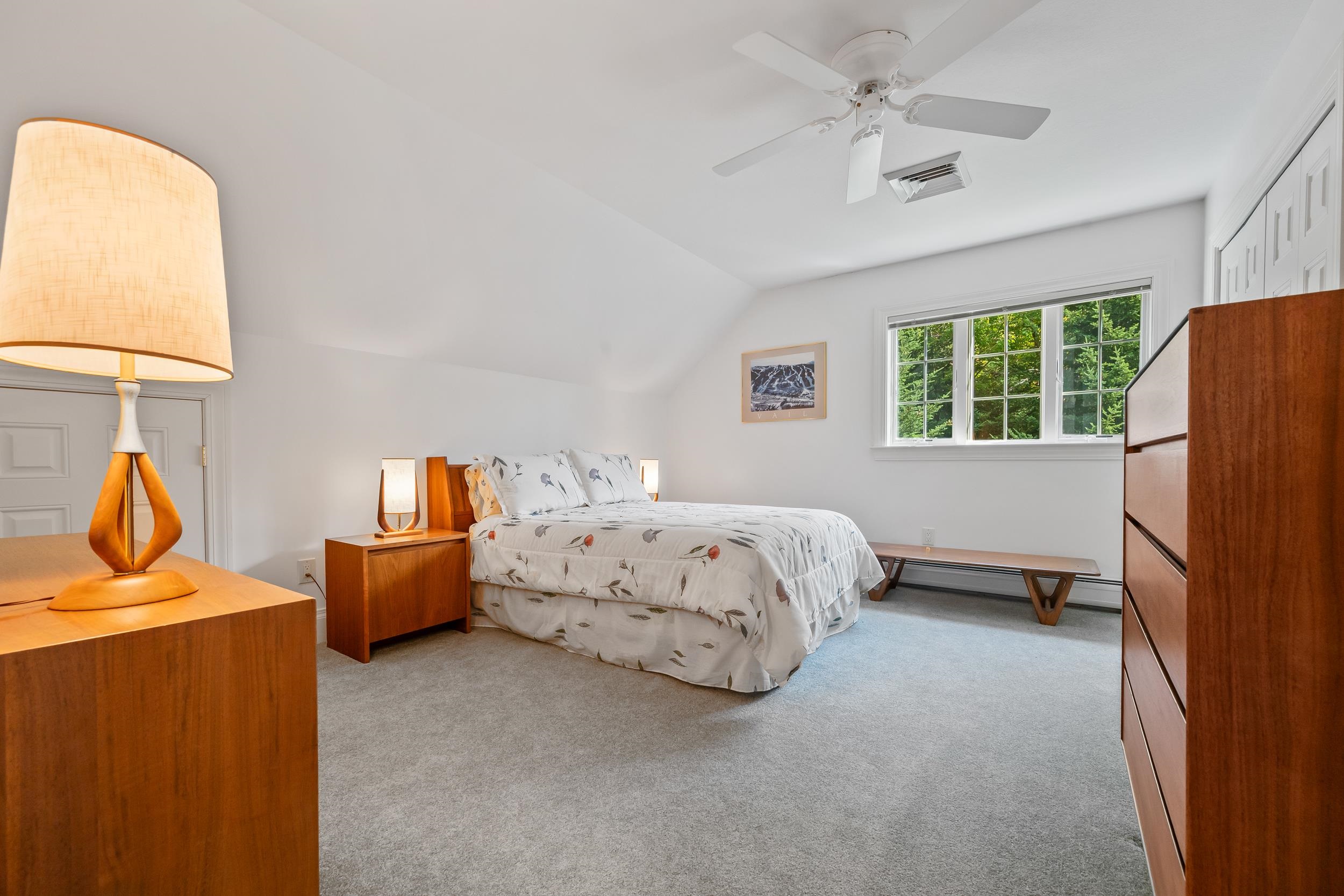 Upstairs 2nd Guest Room