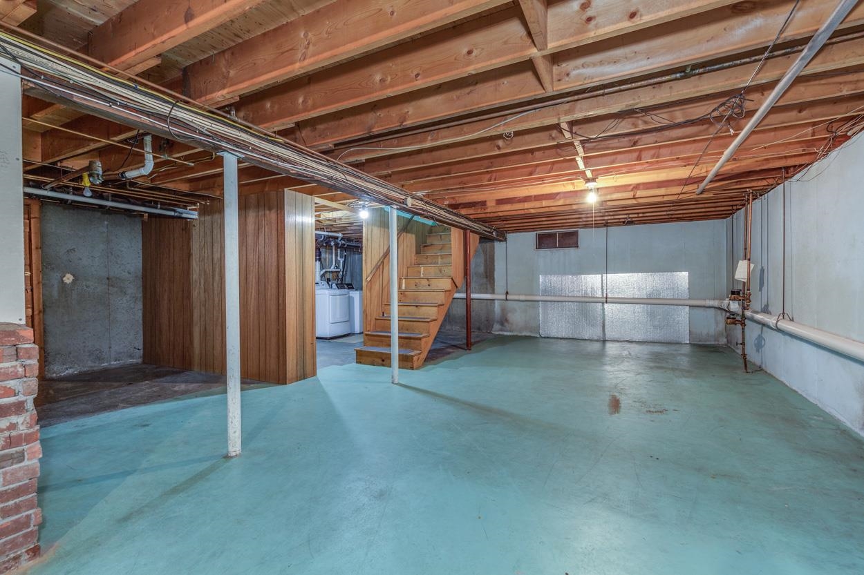 Tons of Room for Storage or Future Living Space 24052423