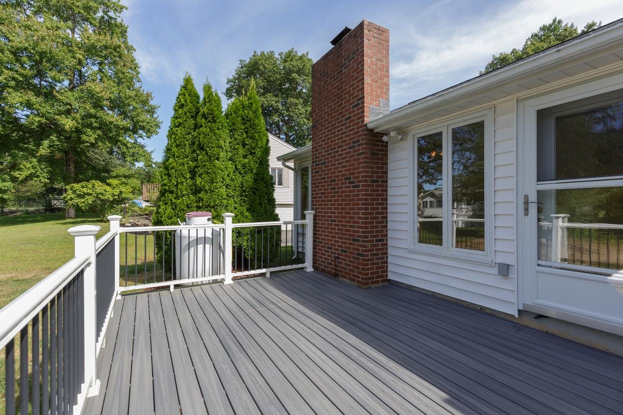 Oversized Composite Deck 24052429