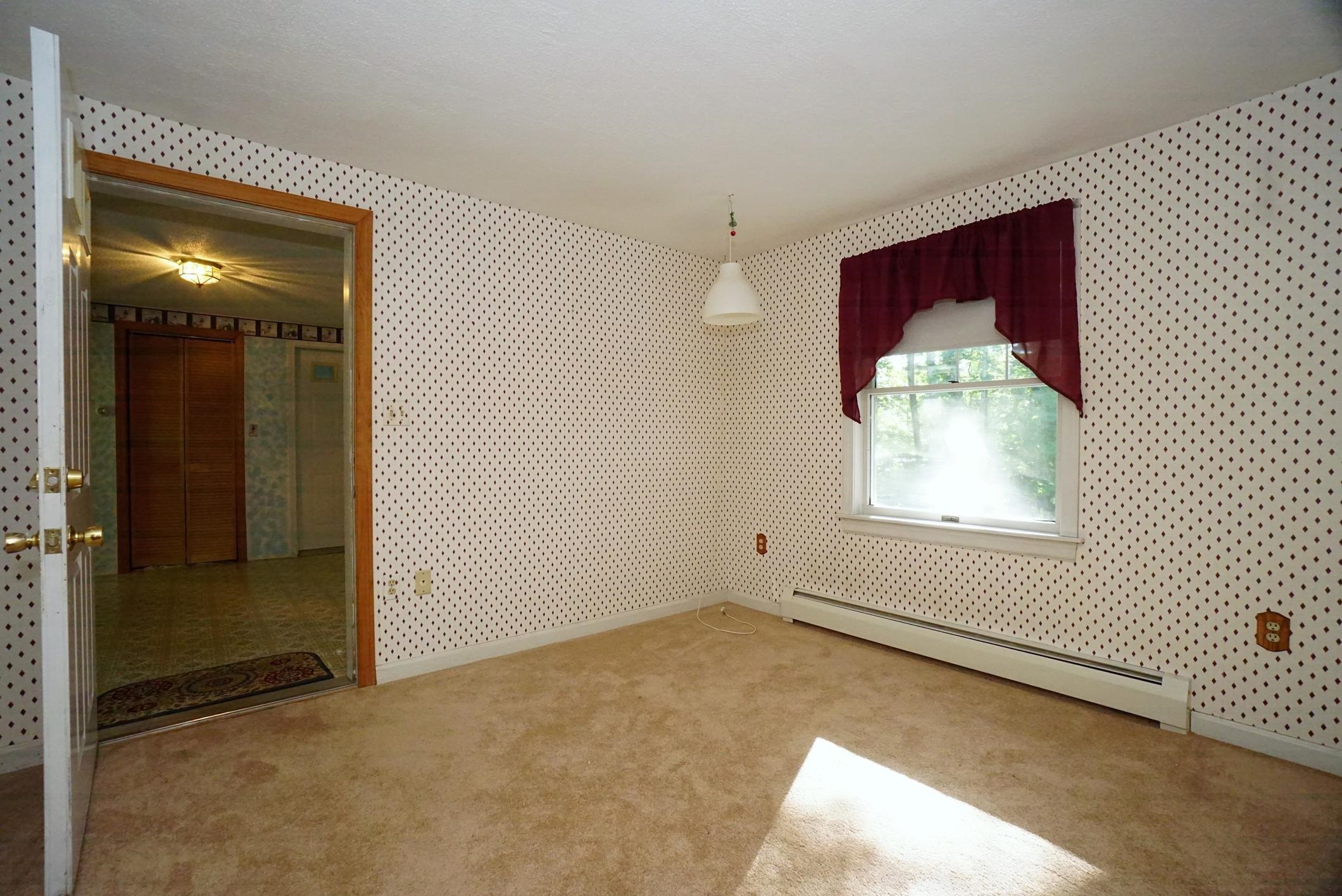 Photo 11 of 34