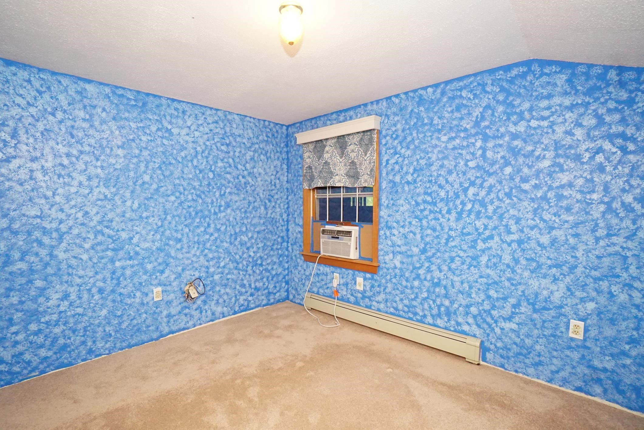Photo 15 of 34