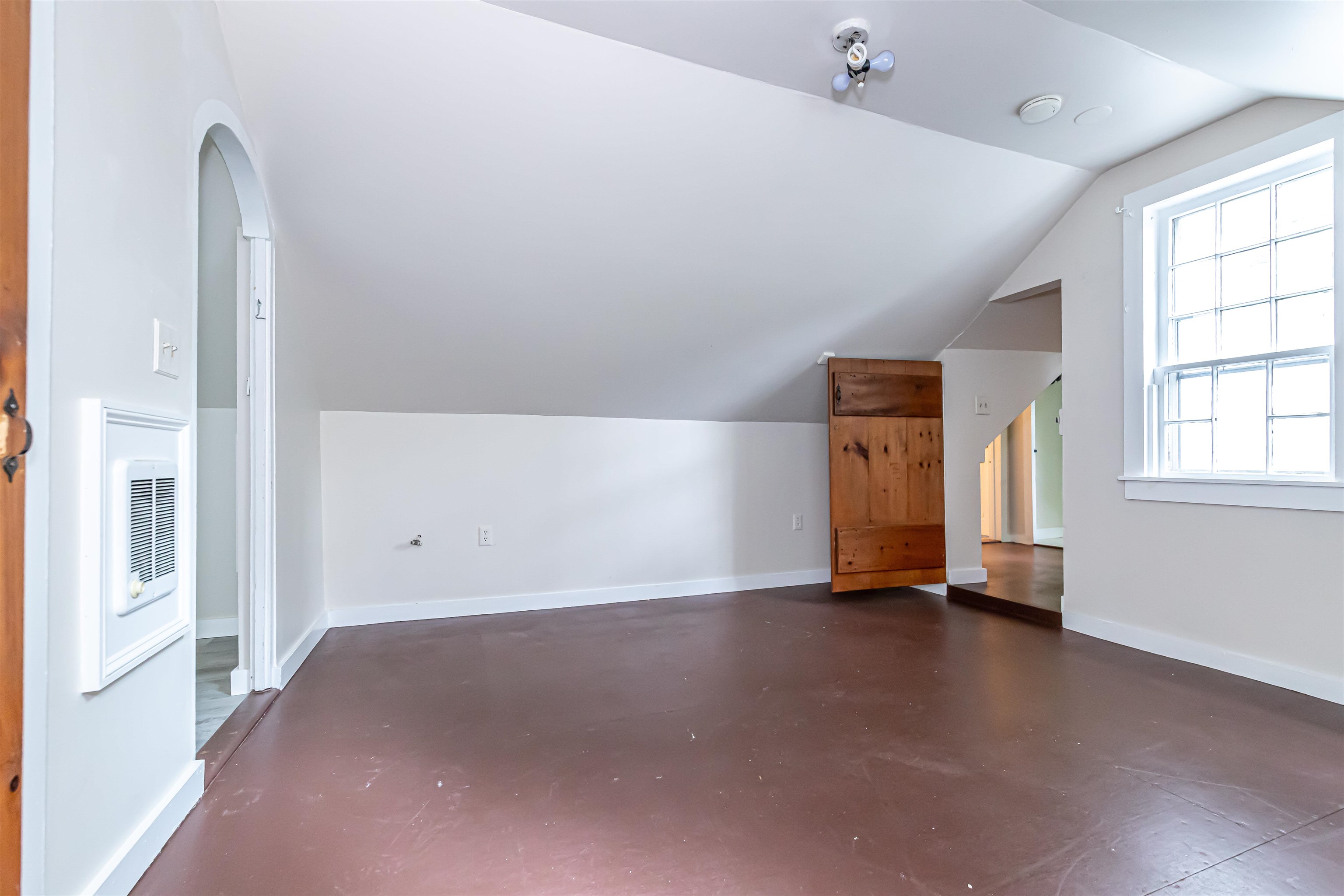 2 doorways connect the bedrooms