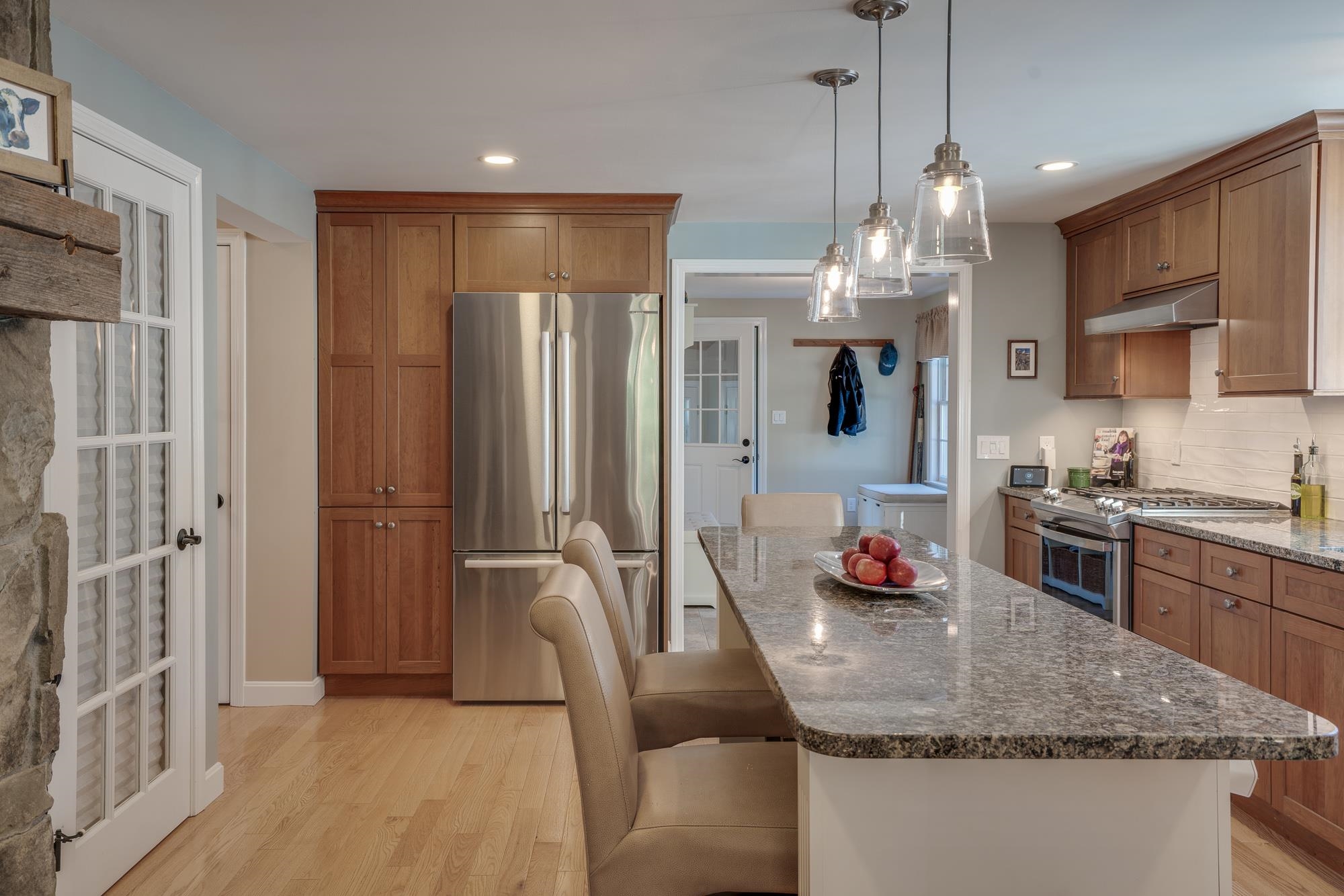 Cozy Kitchen for Visiting