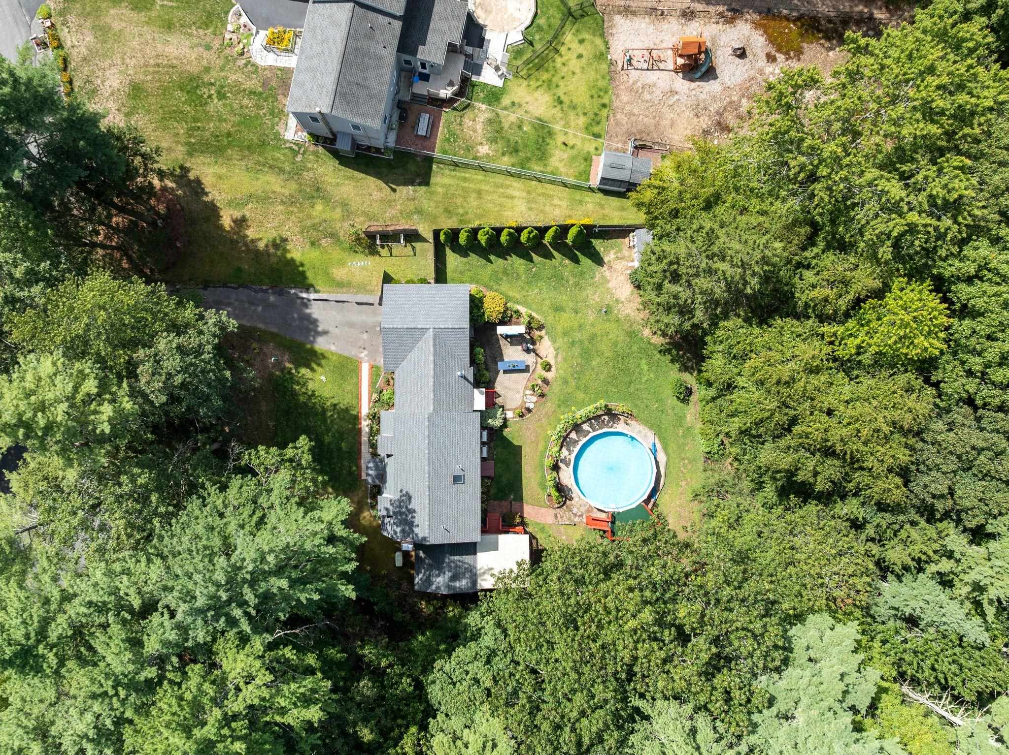 Fenced-In Yard!